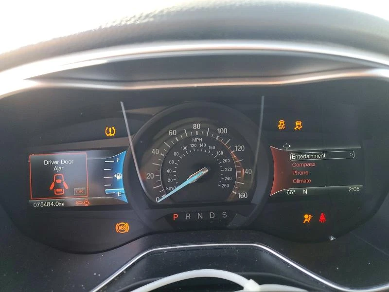 Ford Fusion 2.5L 4 Front-wheel Drive, снимка 11 - Автомобили и джипове - 53451626