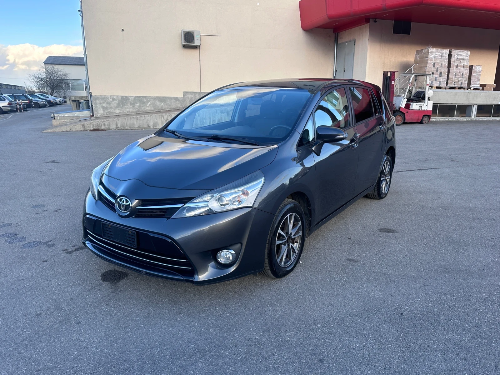 Toyota Verso 1.6D4D - УНИКАТ - [1] 