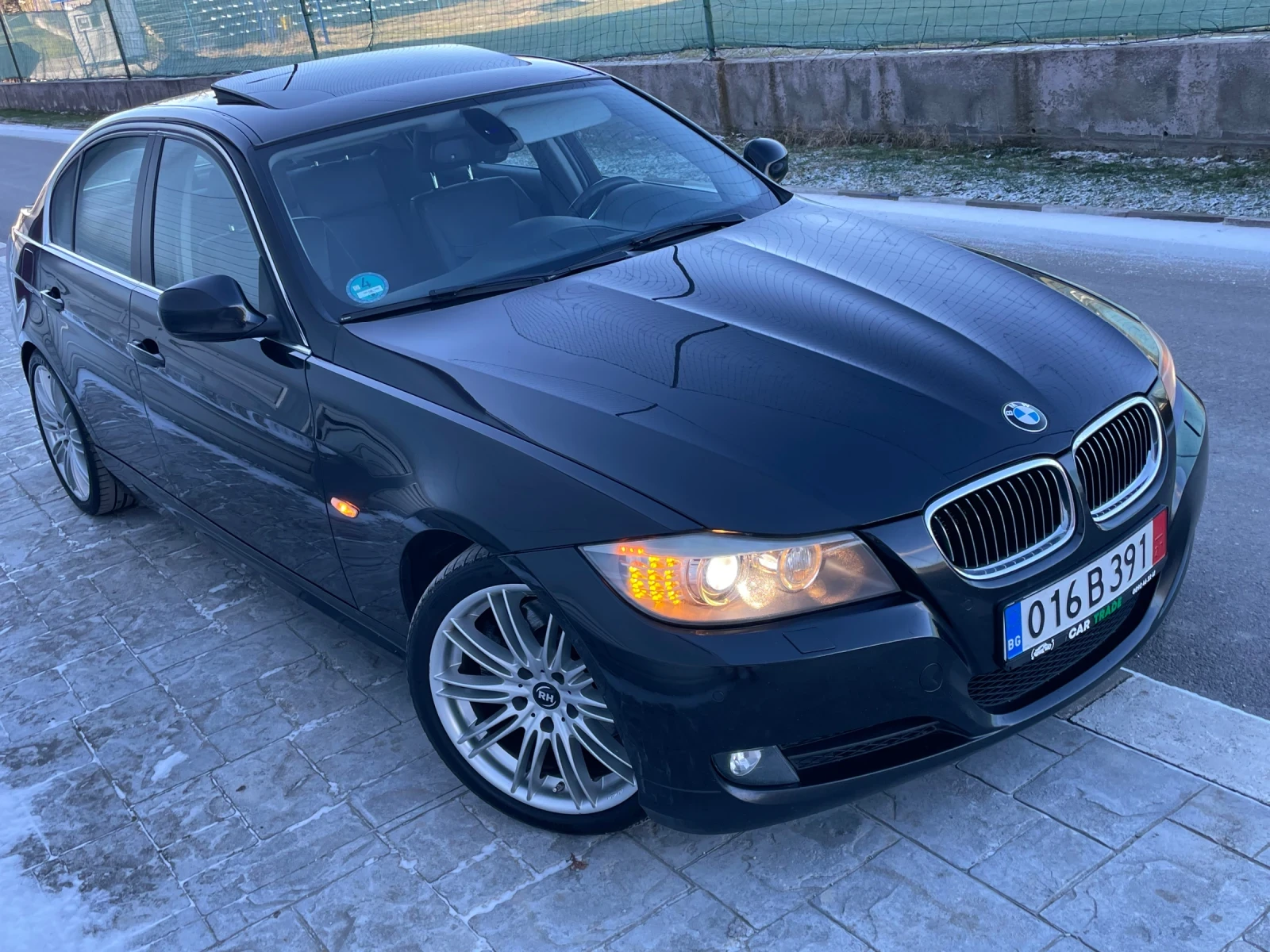 BMW 330 D/FACE/КОЖА/NAVI/KEYLESS/HARMAN-K/ЗАДНО/ГЕРМАНИЯ - изображение 3