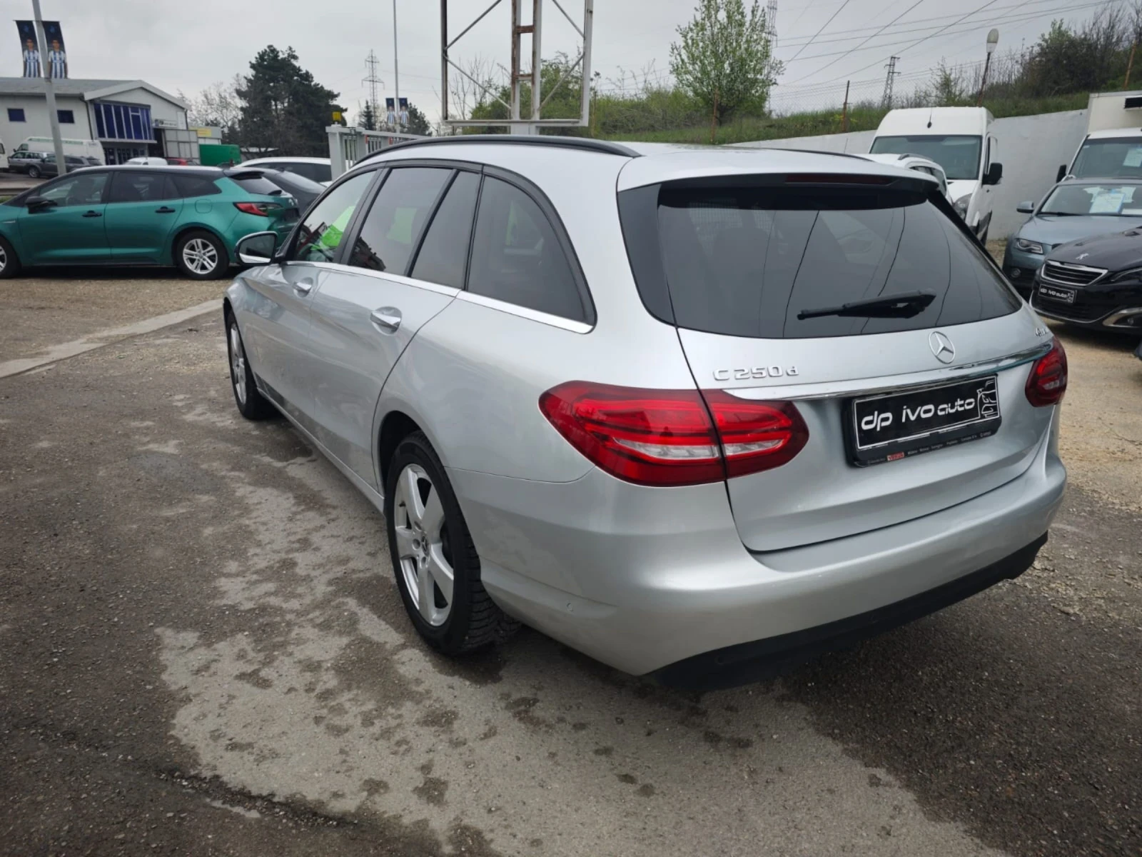 Mercedes-Benz C 250 D* 4MATIC* КОЖА* ОТЛИЧЕН* ТОП ЦЕНА - изображение 3