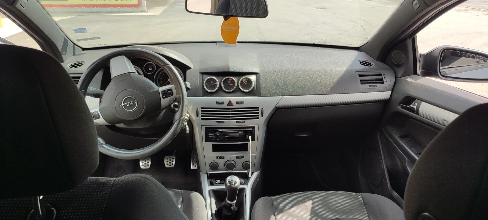 Opel Astra 1.8 GTC - изображение 9