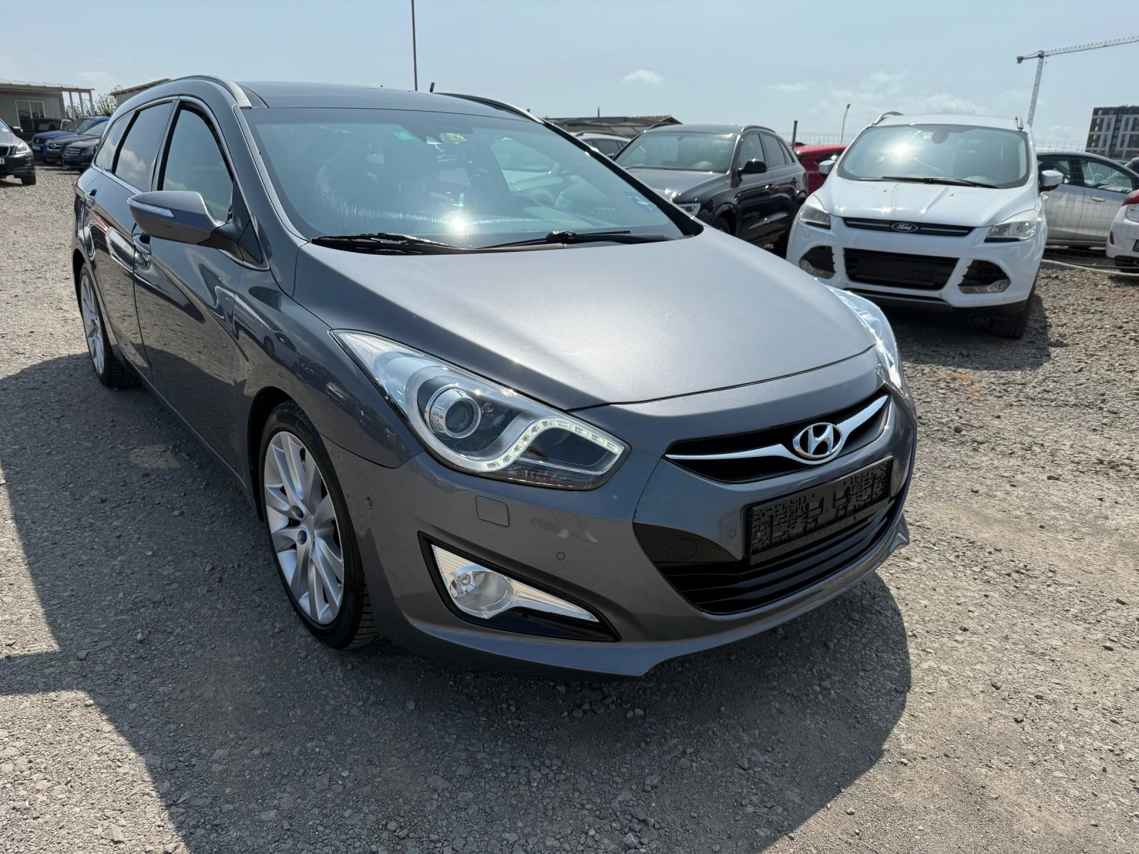 Hyundai I40 2.0i CH AUTOMAT NAVI - изображение 3