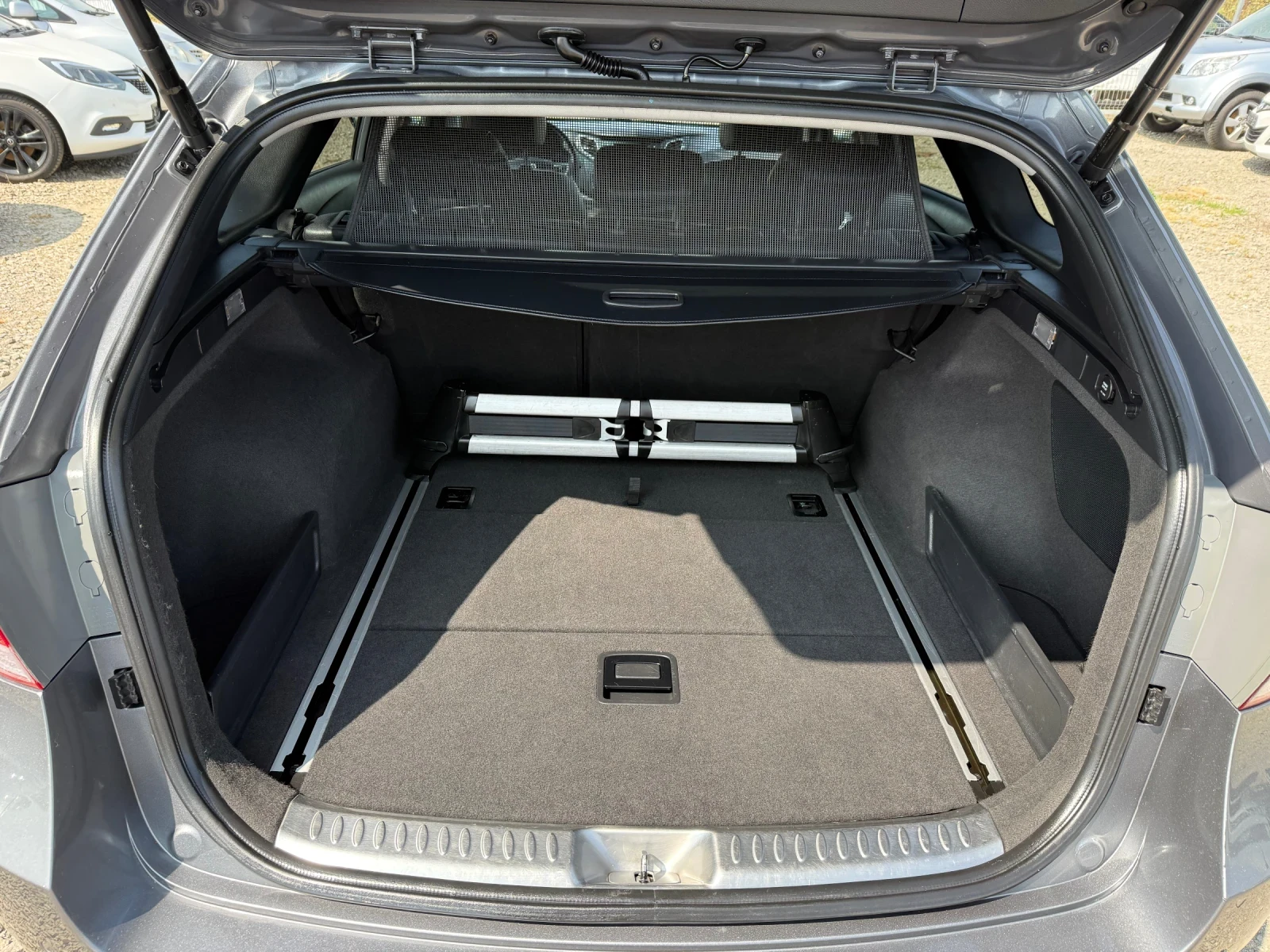 Hyundai I40 2.0i CH AUTOMAT NAVI - изображение 9