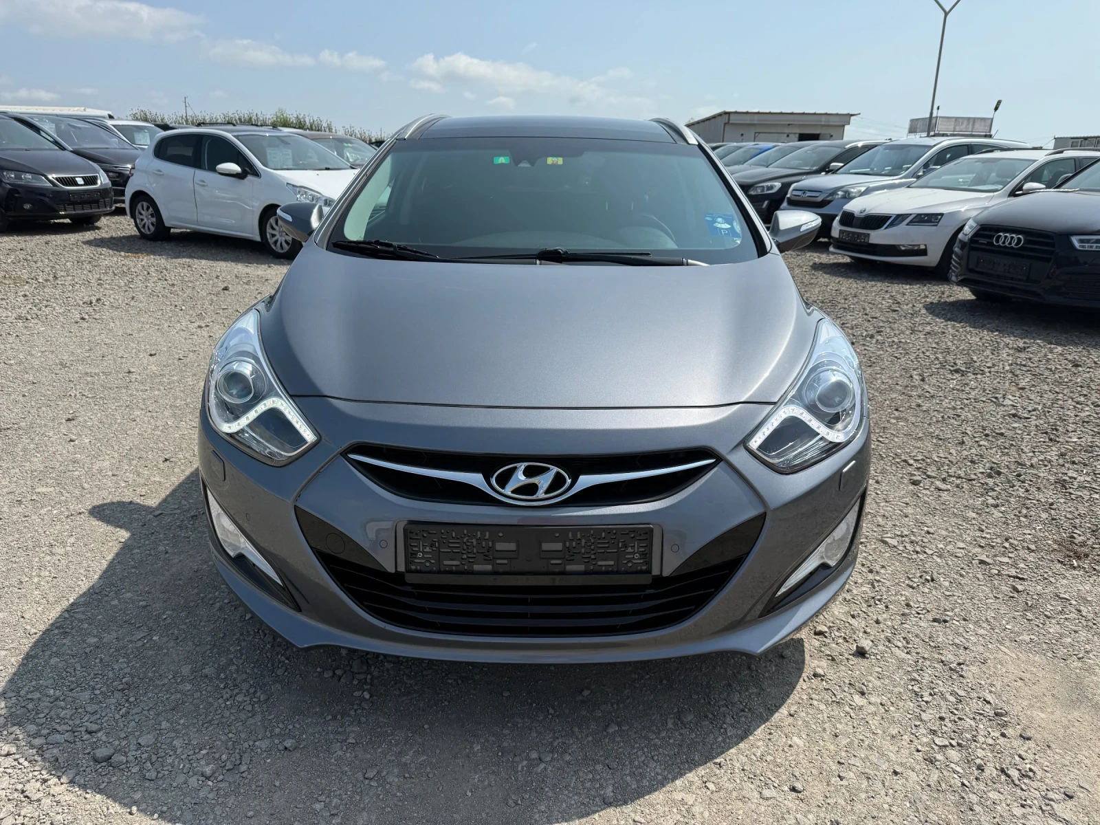 Hyundai I40 2.0i CH AUTOMAT NAVI - изображение 2