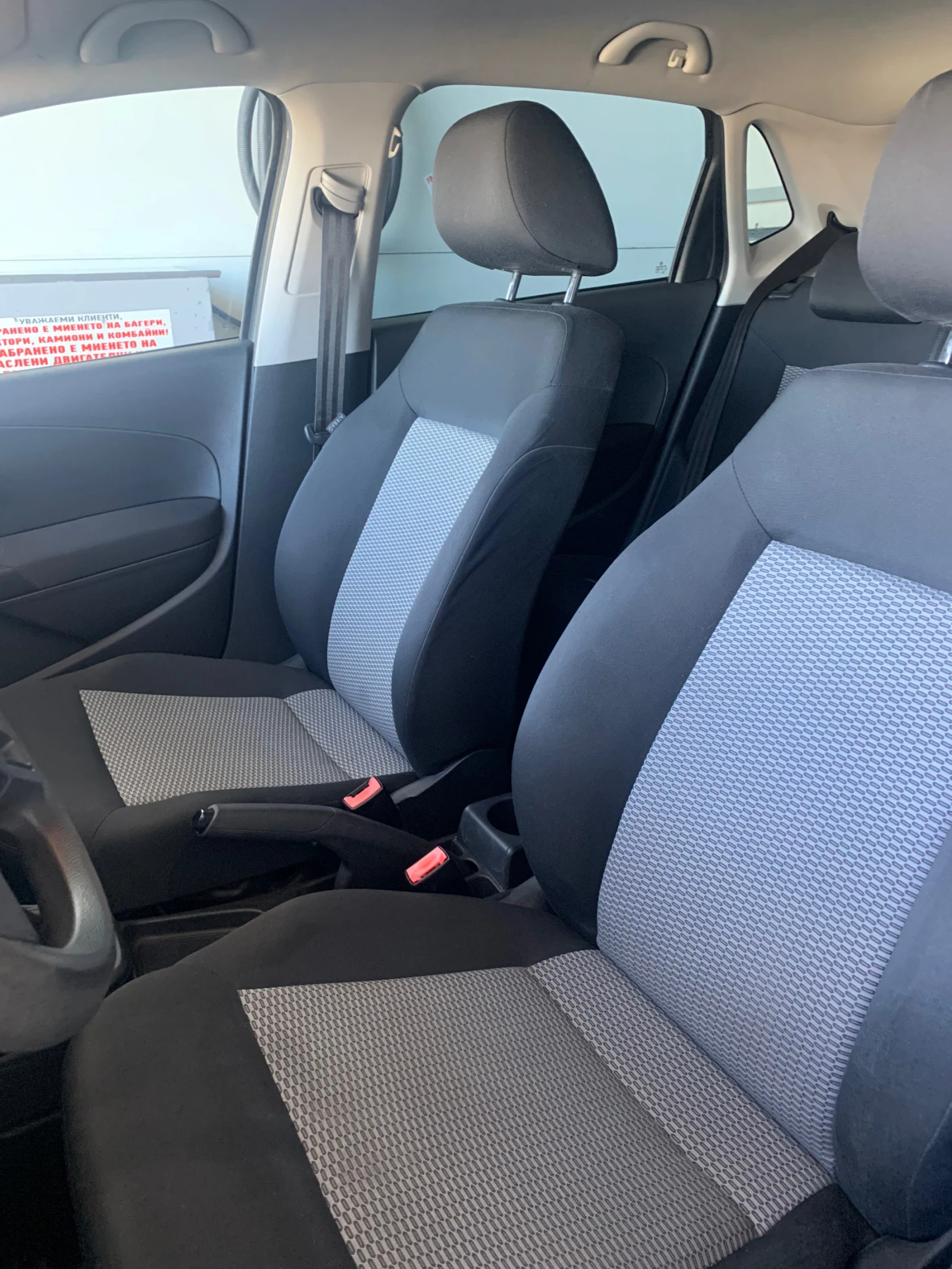 VW Polo 1.4 FLY  - изображение 4