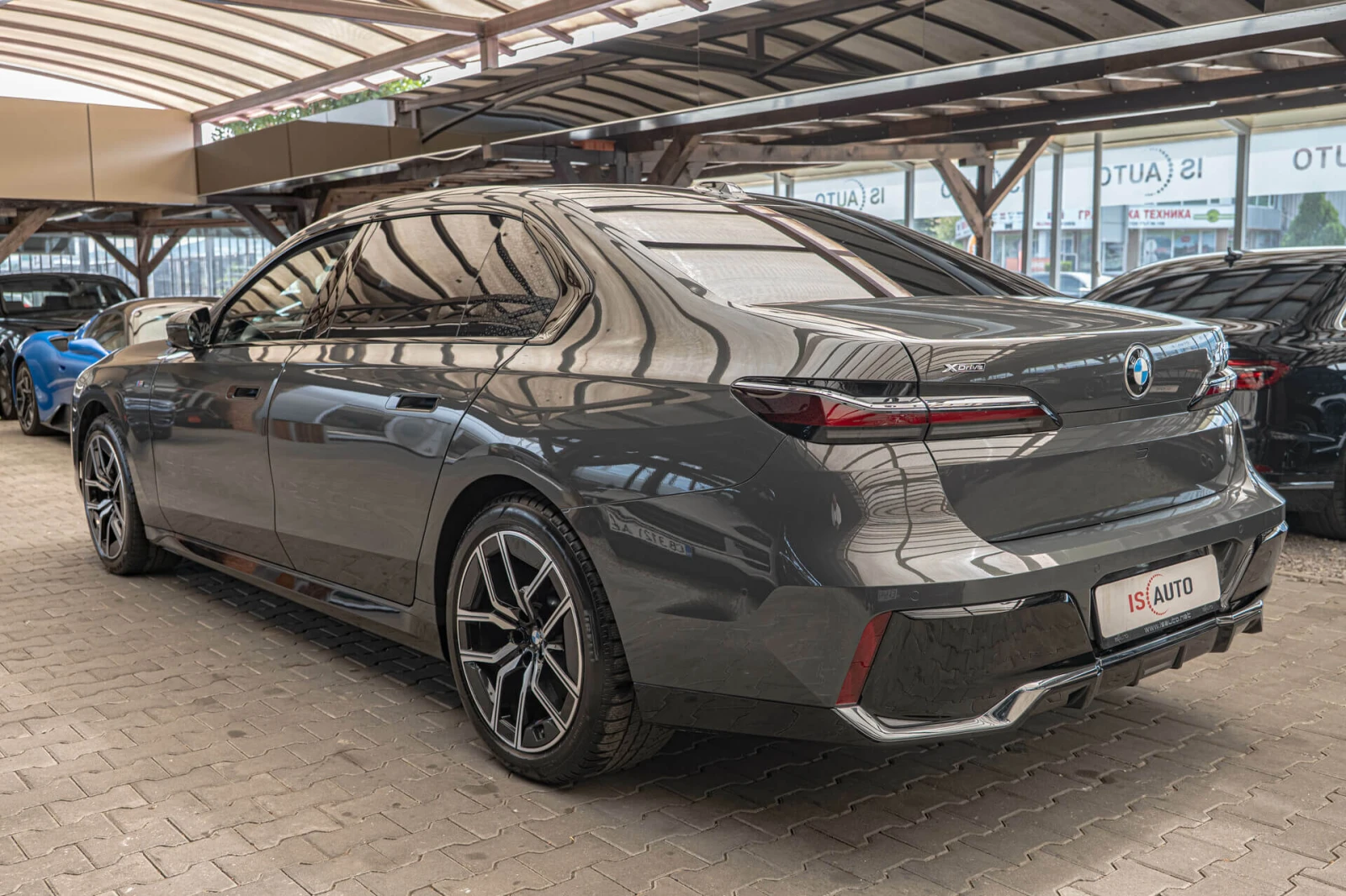 BMW 740 M-Sport/xDrive/Bower&Wilkins/Theater Screen/Soft C - изображение 6