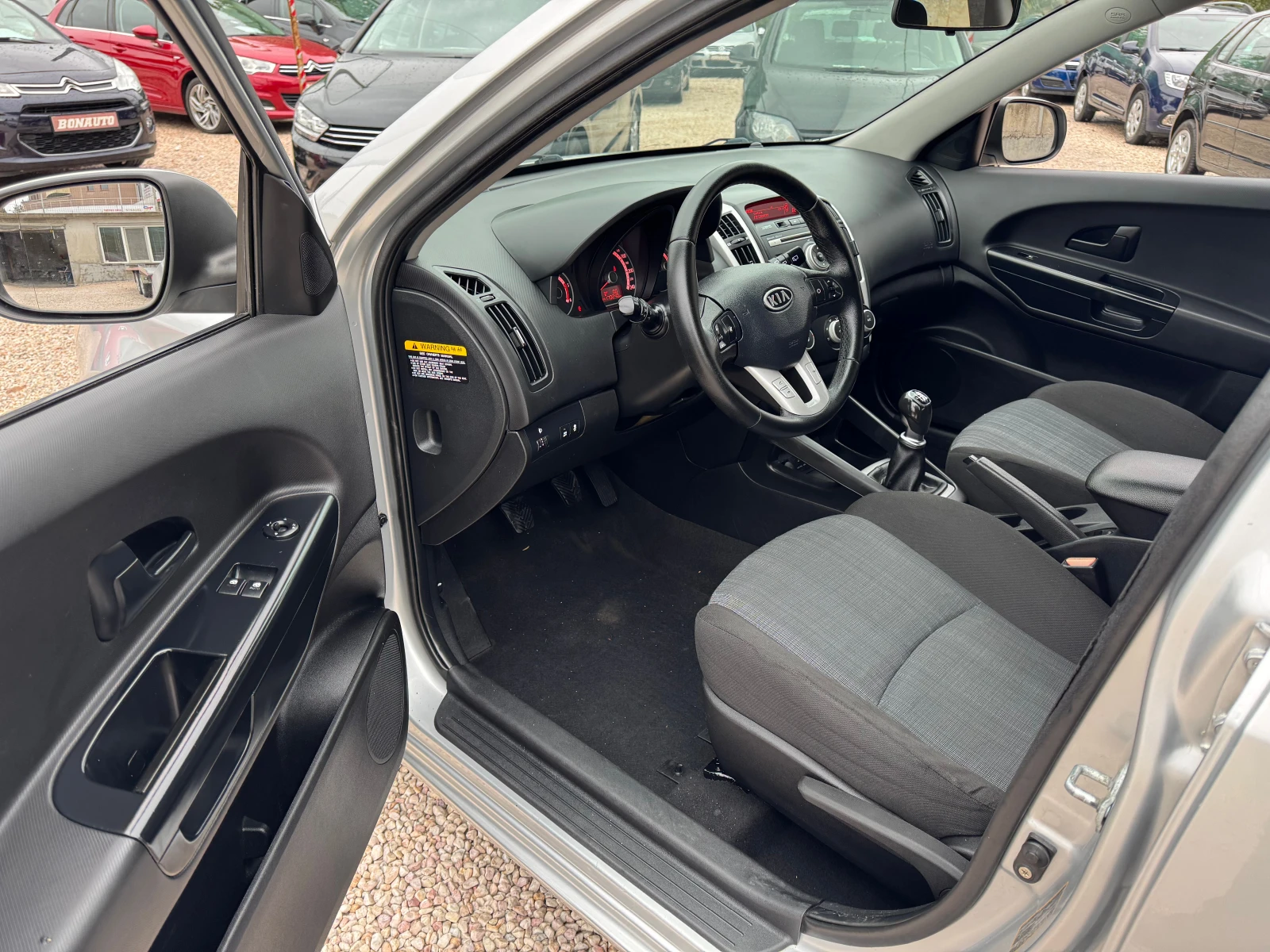 Kia Ceed 1.6CRDI-90кс - изображение 8