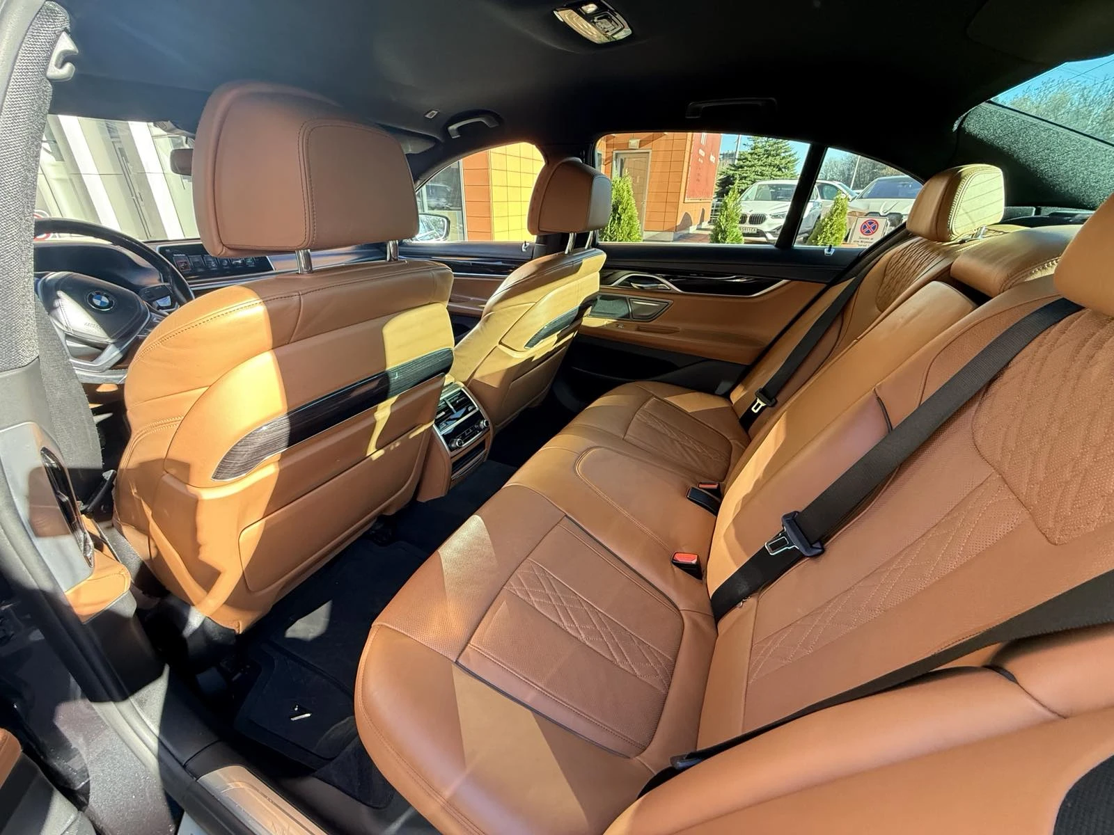 BMW 740 d xDrive - изображение 10