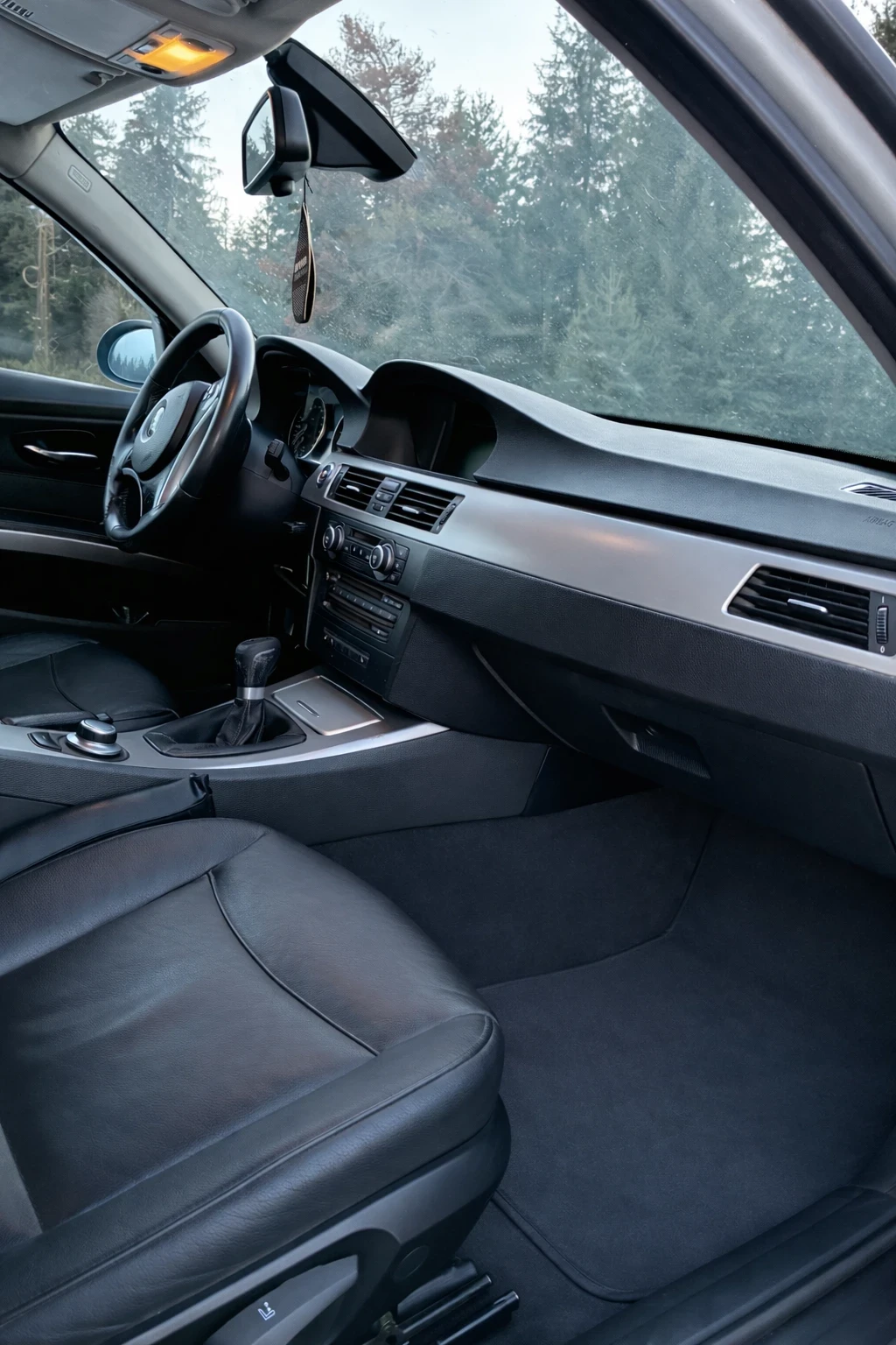 BMW 320  - изображение 10