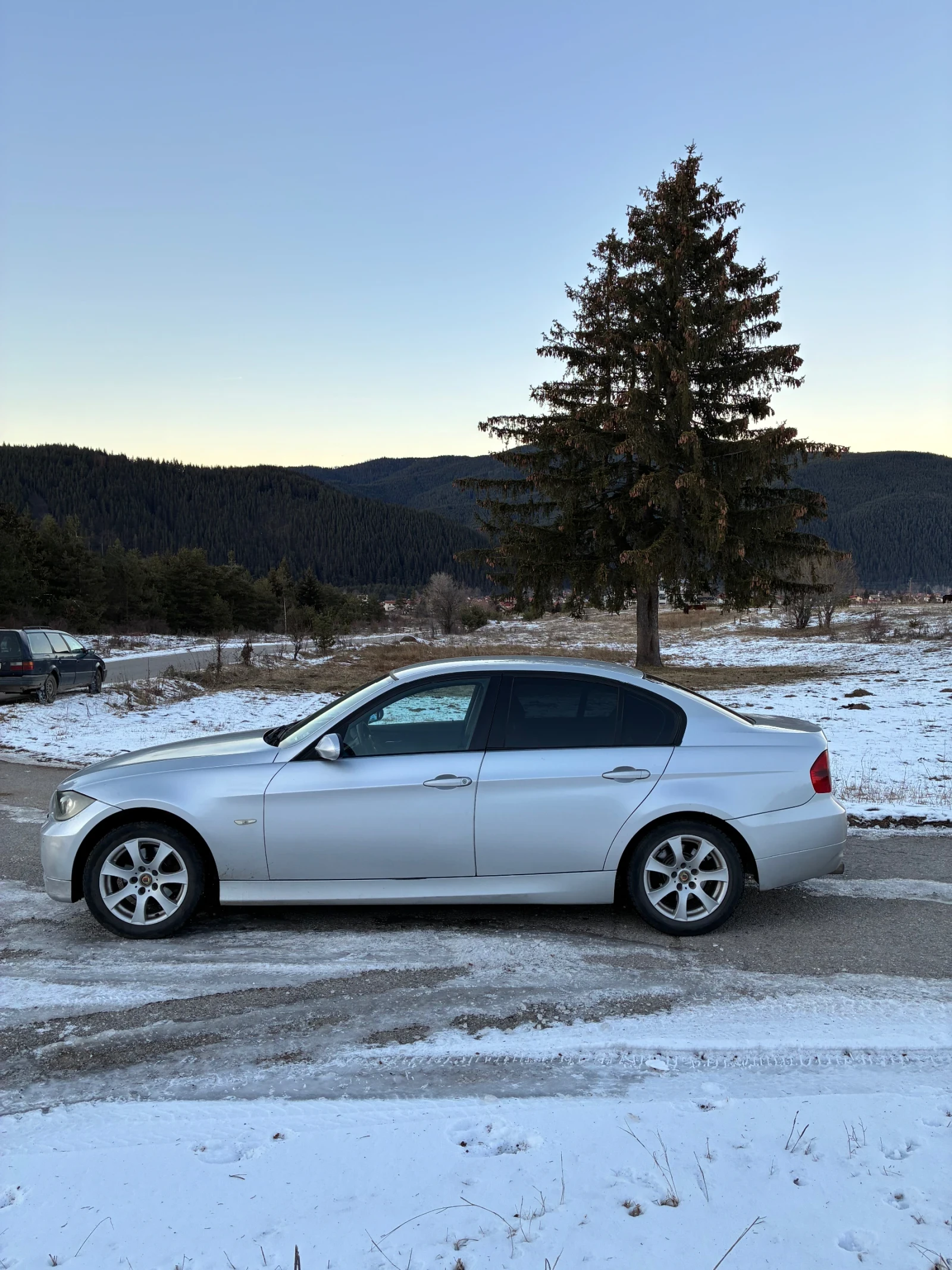 BMW 320  - изображение 4