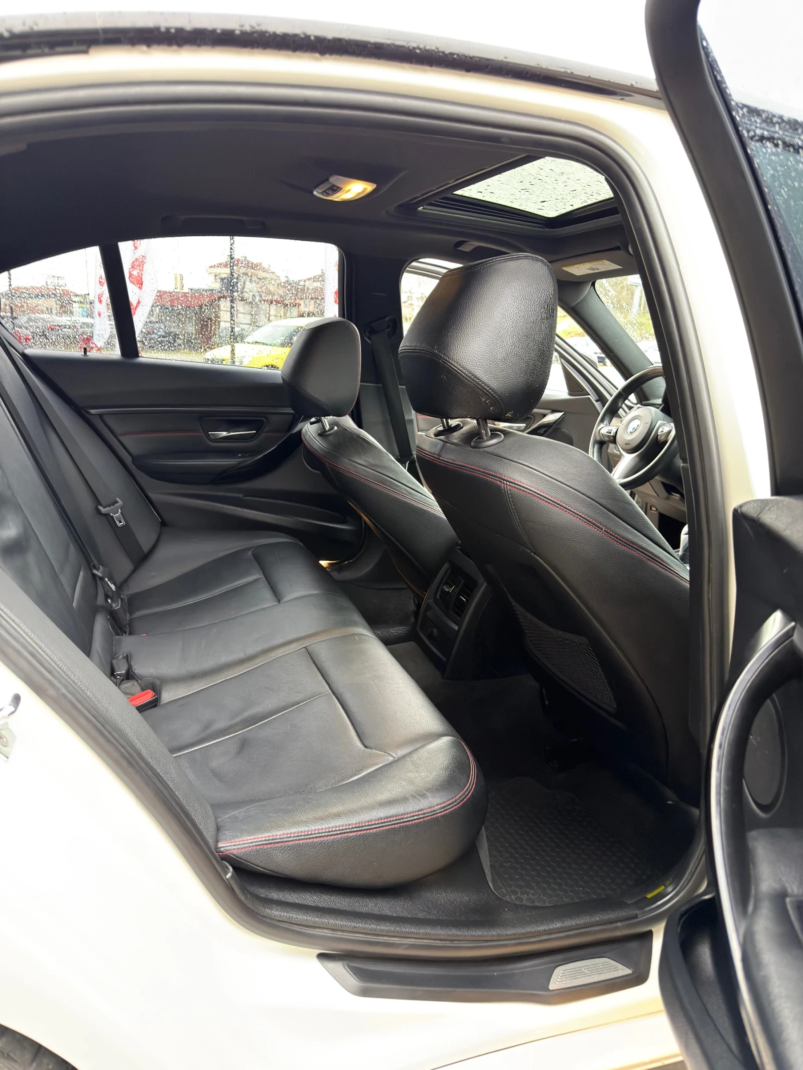 BMW 335  - изображение 9