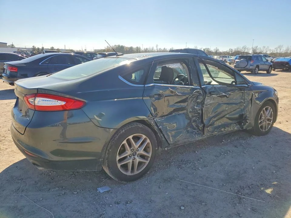 Ford Fusion 2.5L 4 Front-wheel Drive - изображение 5