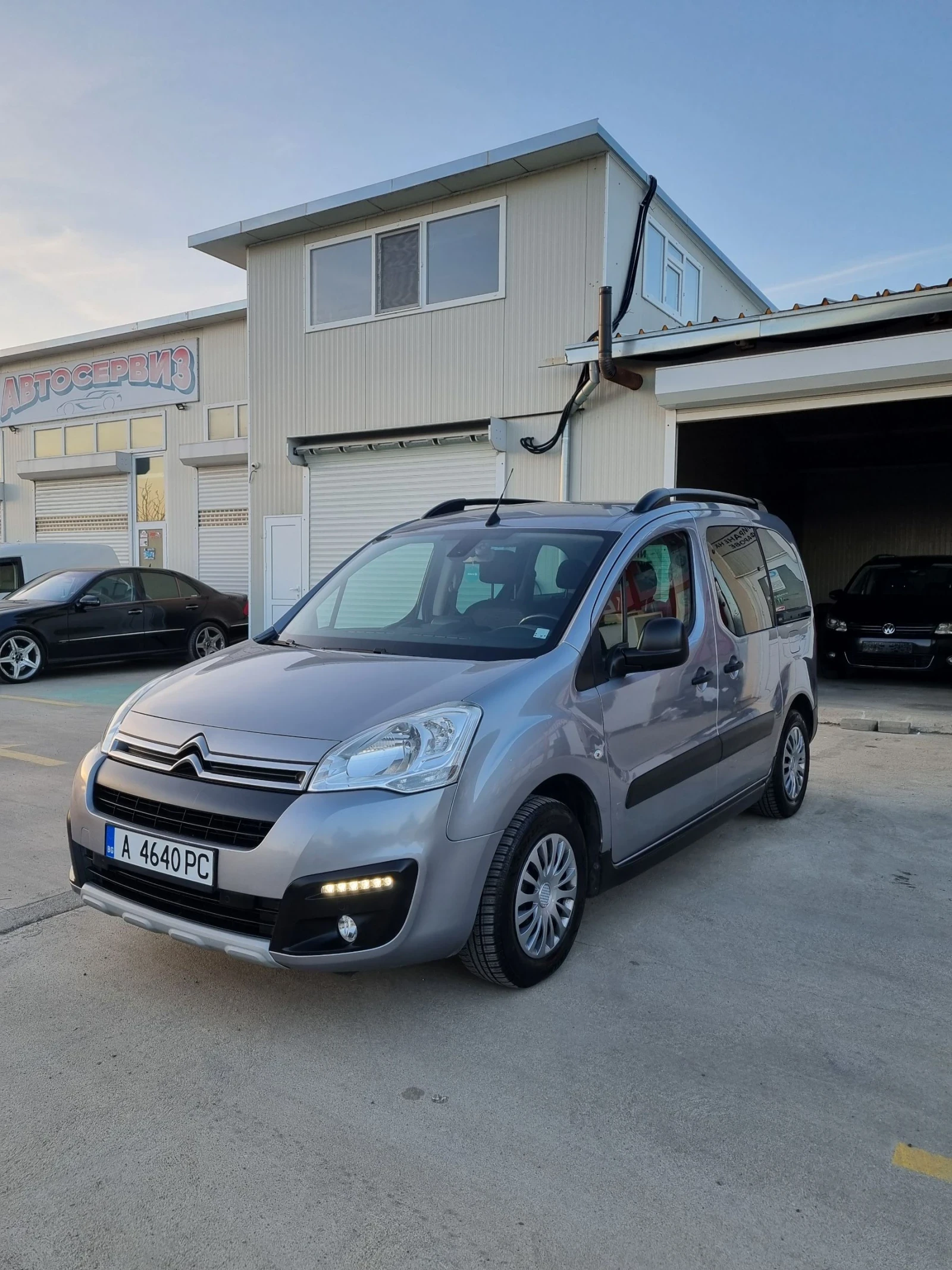 Citroen Berlingo 1.6hdi 99 коня Автомат, снимка 2 - Автомобили и джипове - 53818687