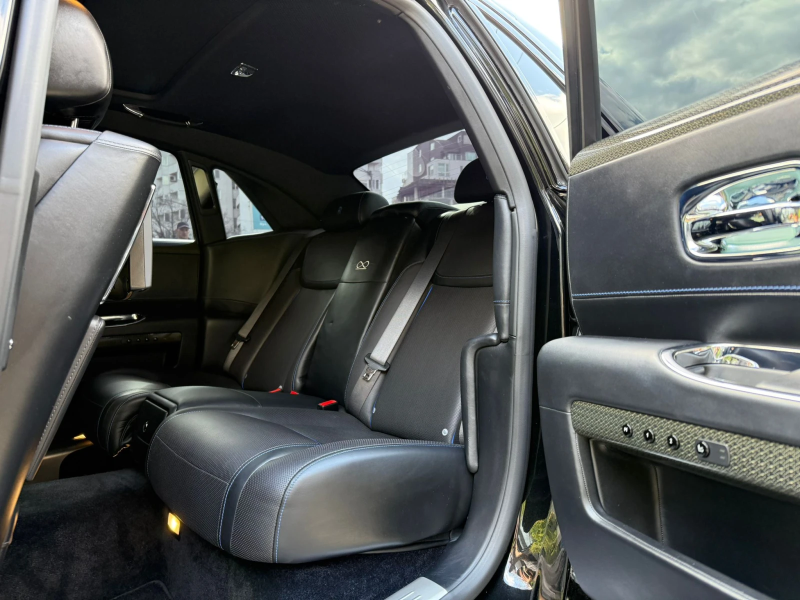 Rolls-Royce Ghost GHOST BLACK BADGE, снимка 17 - Автомобили и джипове - 53975053