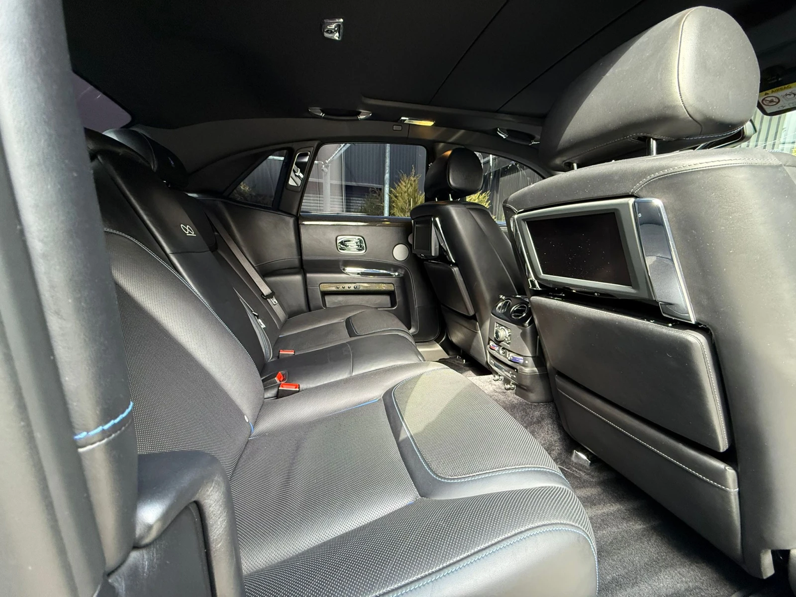 Rolls-Royce Ghost GHOST BLACK BADGE, снимка 12 - Автомобили и джипове - 53975053