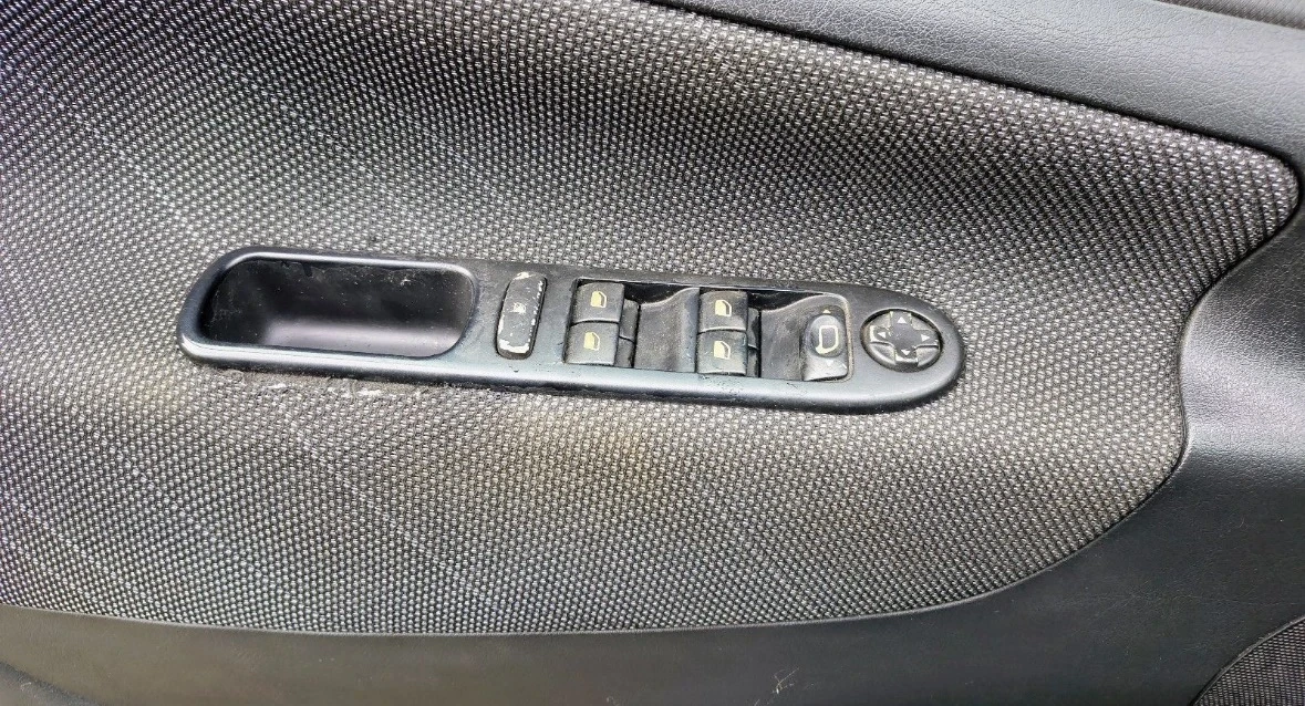 Peugeot 207 1.6 120�.� | Mobile.bg � ����������� 8