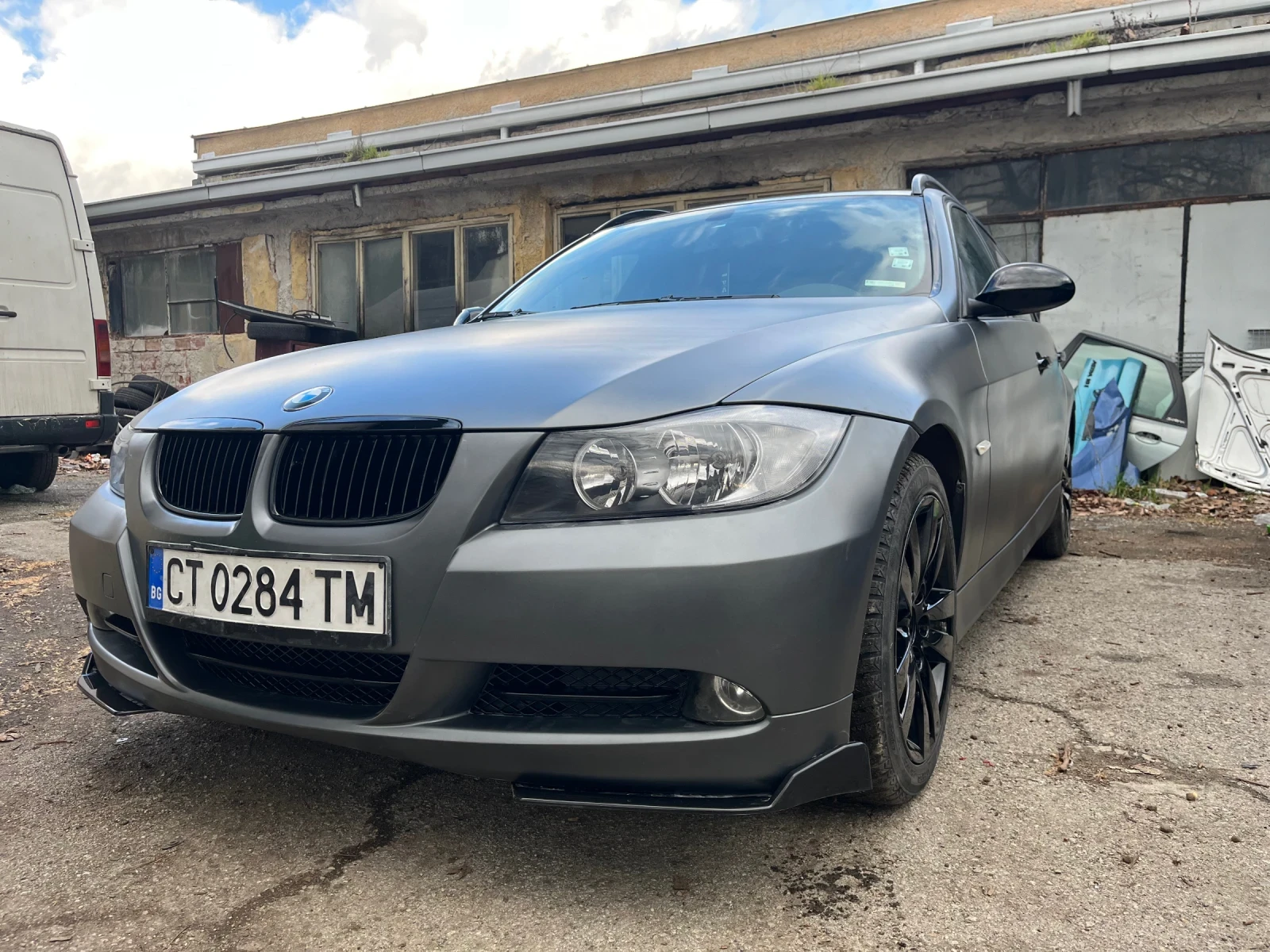 BMW 320 320, снимка 4 - Автомобили и джипове - 54137532