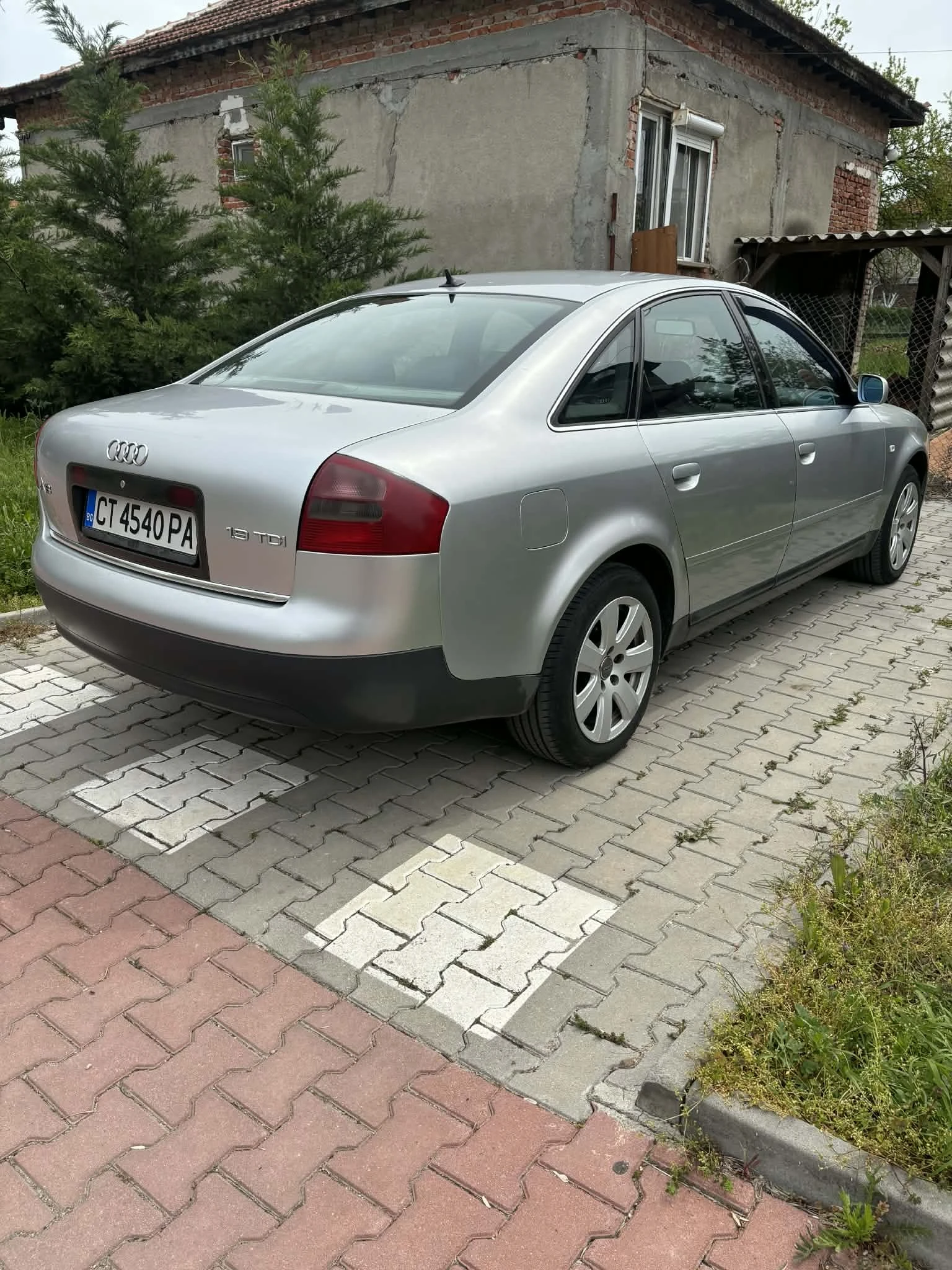 Audi A6 1.9TDI, снимка 5 - Автомобили и джипове - 54293298