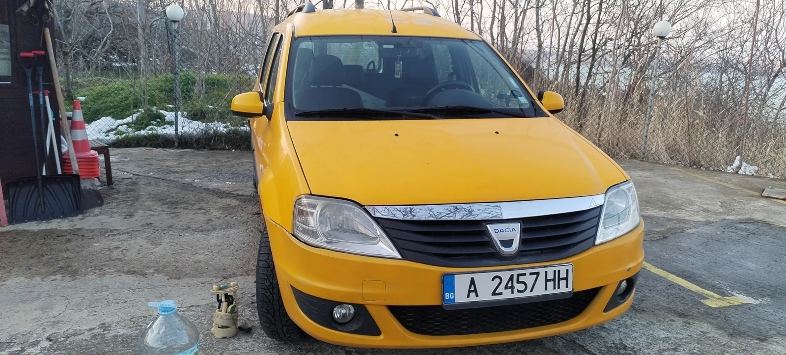 Dacia Logan, снимка 2 - Автомобили и джипове - 54523011