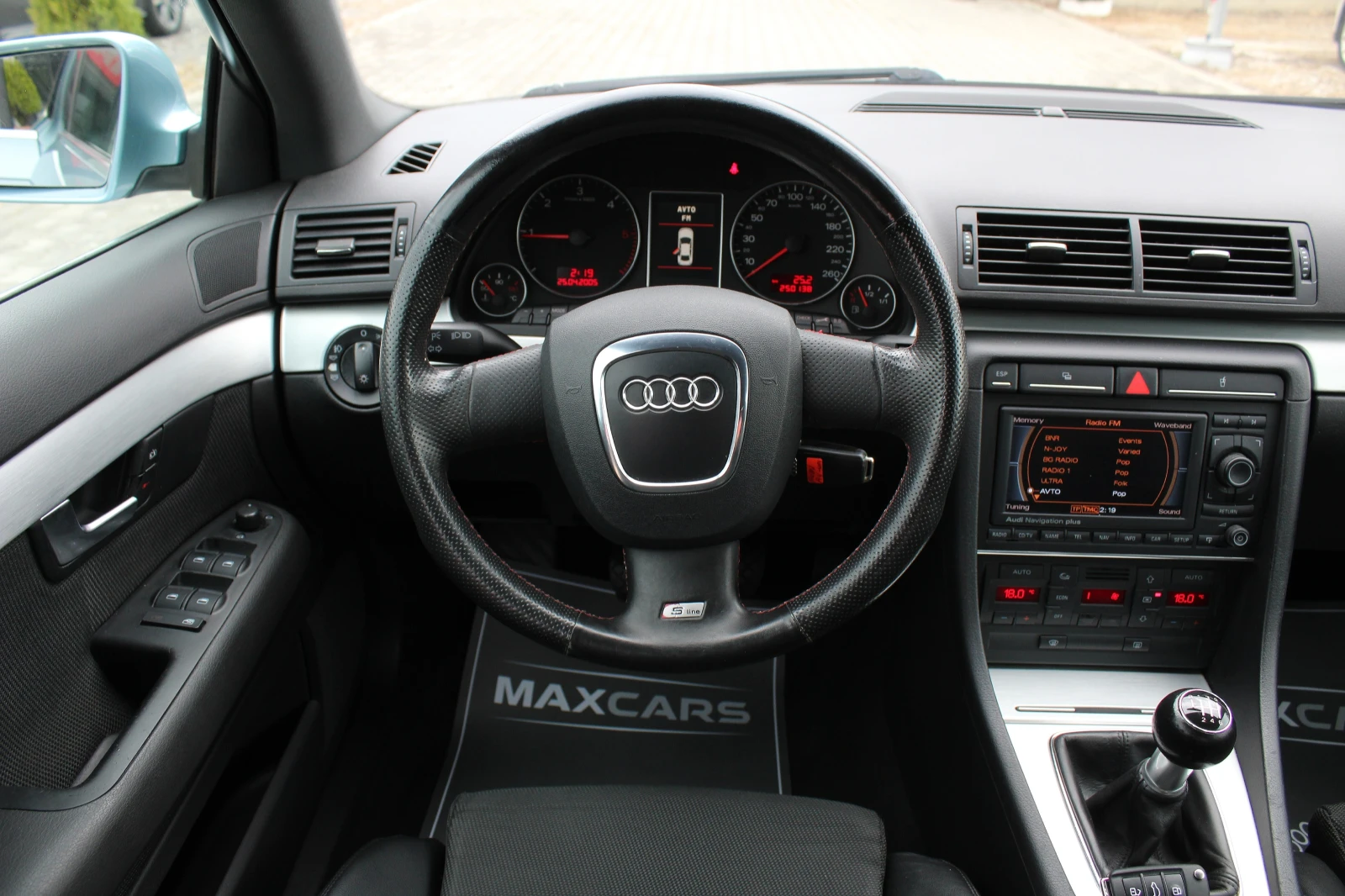 Audi A4 2.0TDI S LINE/QUATTRO/СОБСТВЕН ЛИЗИНГ, снимка 12 - Автомобили и джипове - 54556433