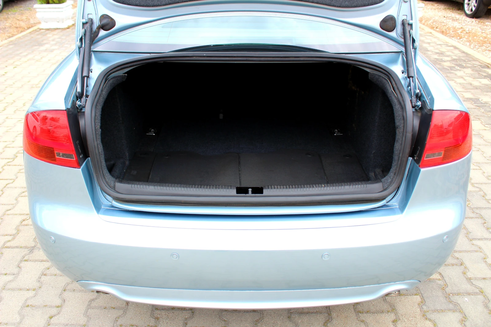 Audi A4 2.0TDI S LINE/QUATTRO/СОБСТВЕН ЛИЗИНГ, снимка 7 - Автомобили и джипове - 54556433