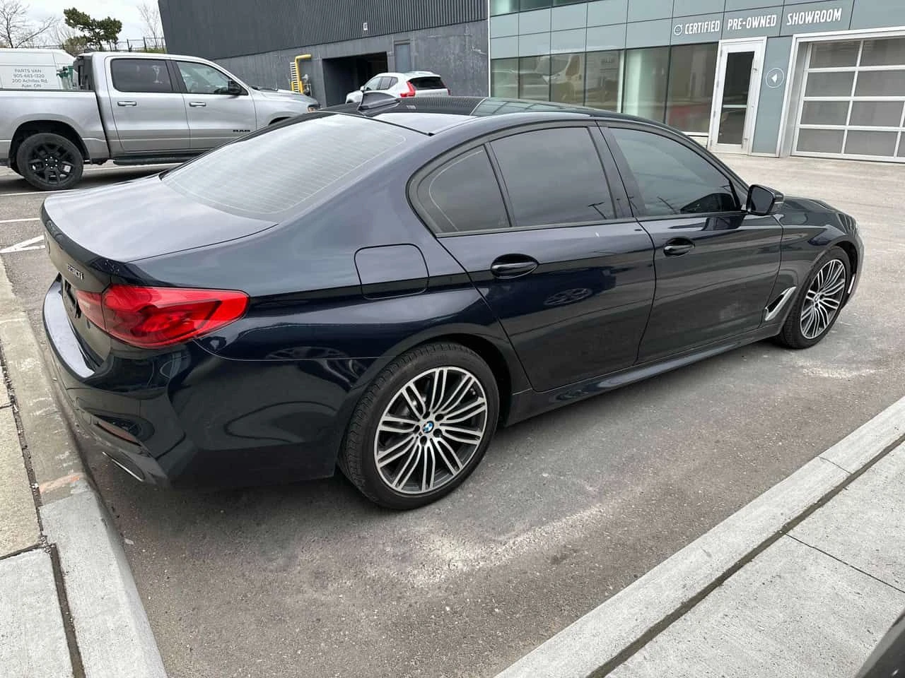 BMW 530 | M PACK| SHADOW| DIGITAL| HUD| ШИБИДАХ| HAR/KAR, снимка 4 - Автомобили и джипове - 54567355