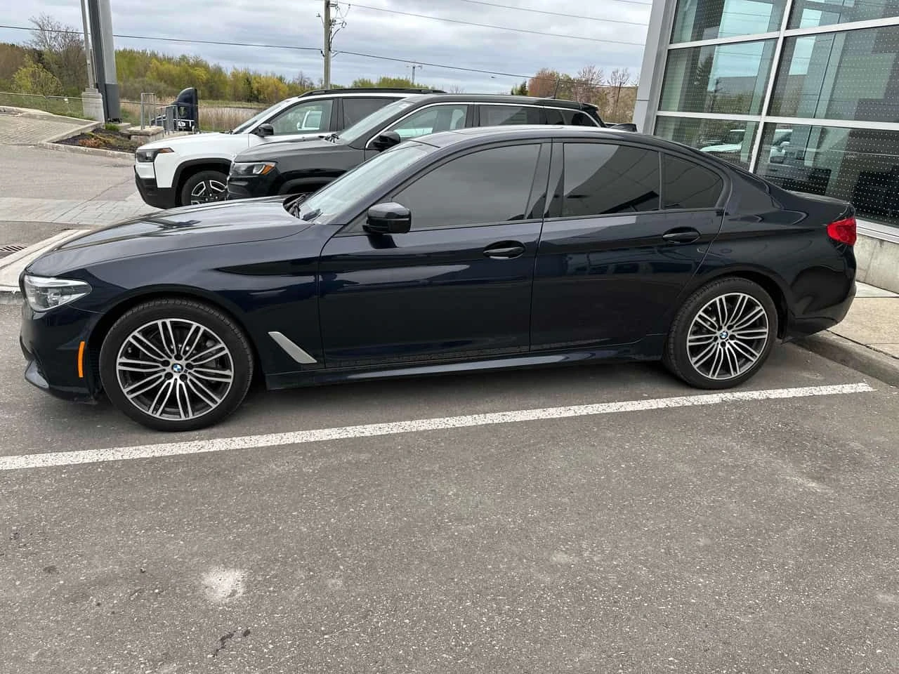 BMW 530 | M PACK| SHADOW| DIGITAL| HUD| ШИБИДАХ| HAR/KAR, снимка 2 - Автомобили и джипове - 54567355