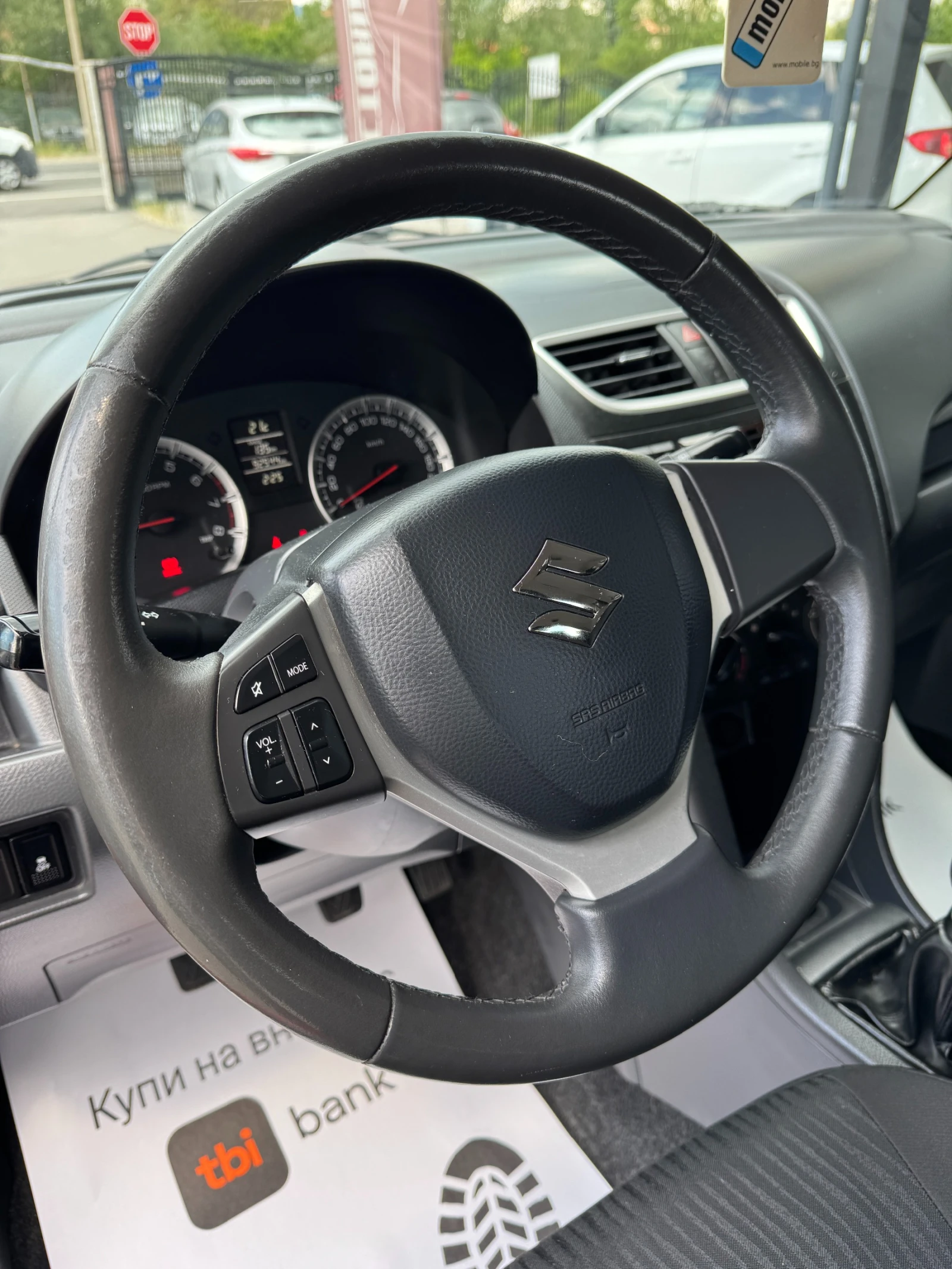 Suzuki Swift 1.2 I НОВ ВНОС, снимка 10 - Автомобили и джипове - 54727885