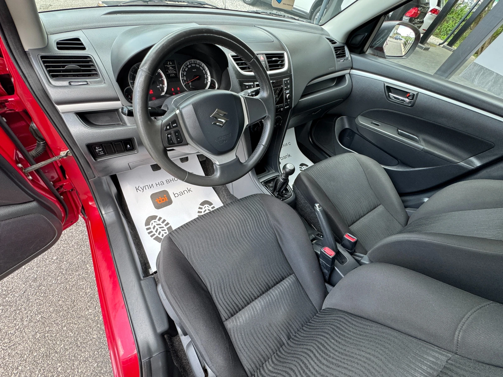 Suzuki Swift 1.2 I НОВ ВНОС, снимка 7 - Автомобили и джипове - 54727885