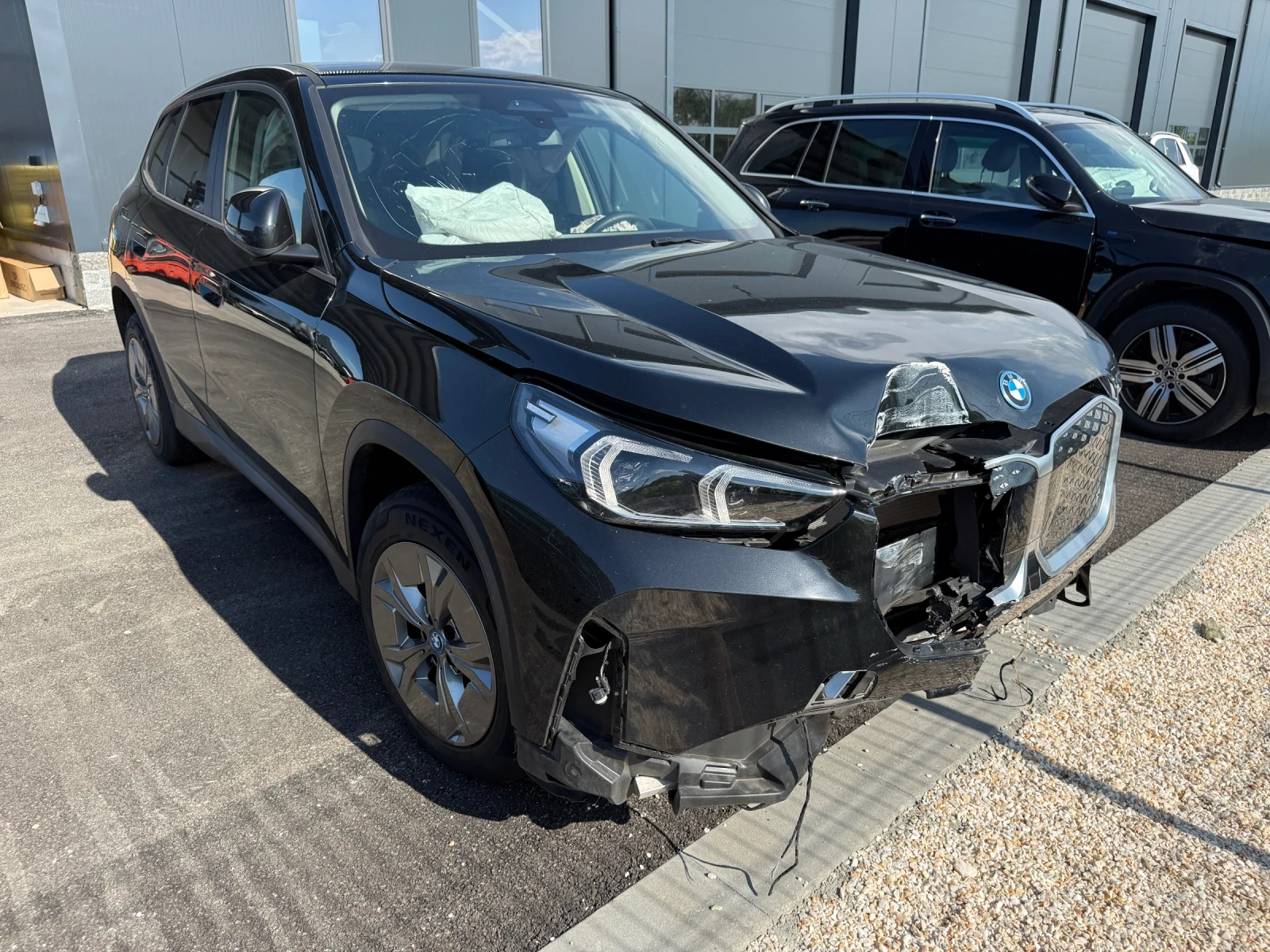 BMW iX1, снимка 10 - Автомобили и джипове - 54874100