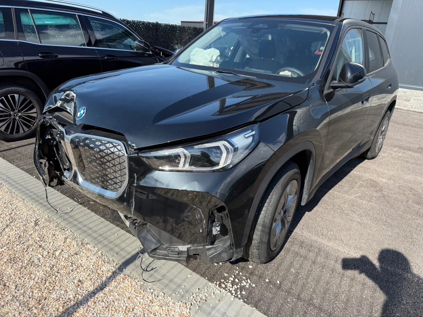 BMW iX1, снимка 12 - Автомобили и джипове - 54874100
