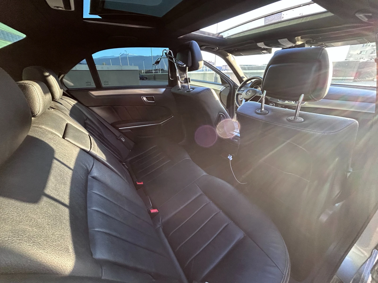 Mercedes-Benz 220 BlueEFFICIENCY, снимка 14 - Автомобили и джипове - 55078236