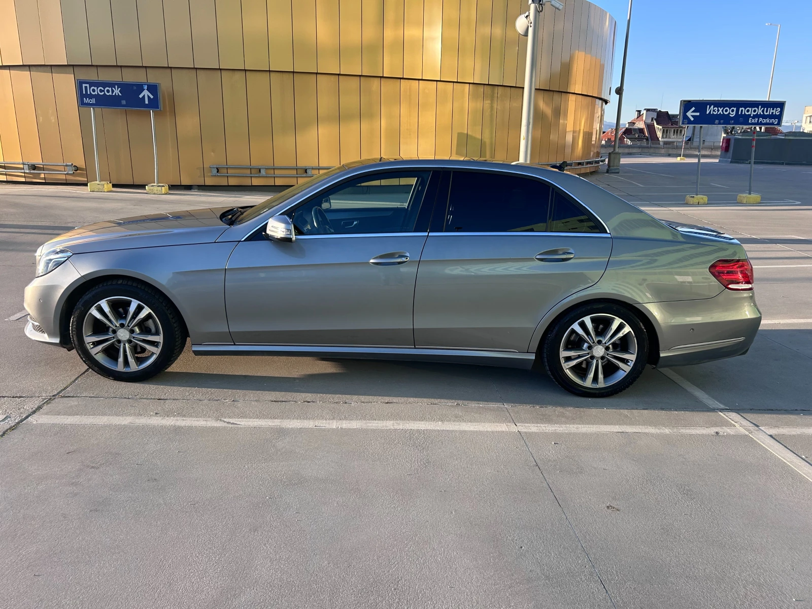 Mercedes-Benz 220 BlueEFFICIENCY