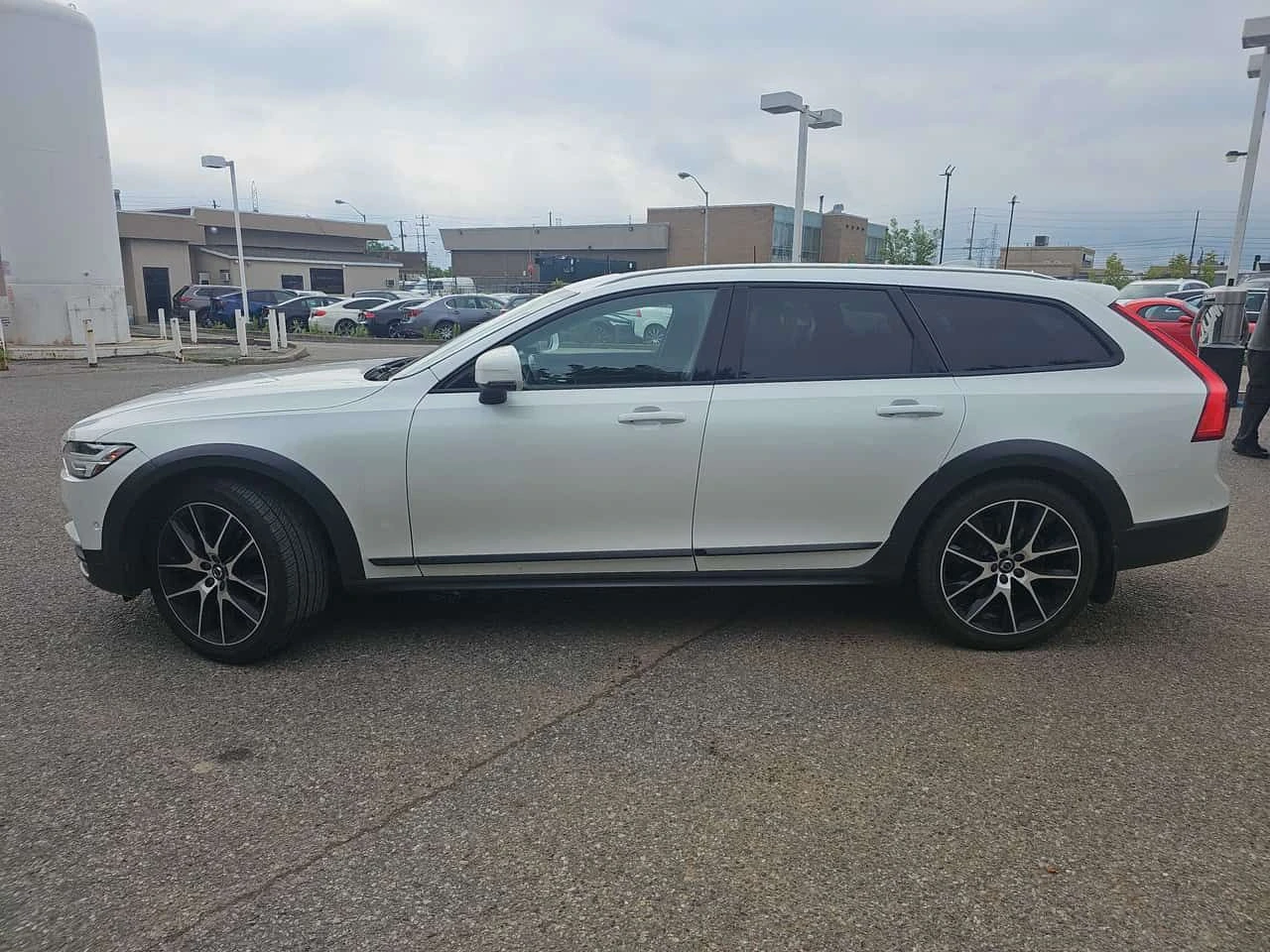 Volvo V90 Cross Country T6 AWD  CARFAX, снимка 2 - Автомобили и джипове - 55162367