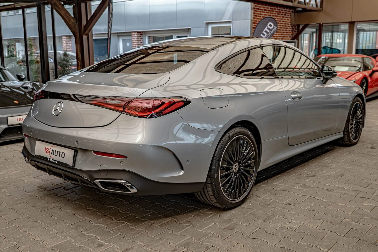 Mercedes-Benz CLE 200 AMG Line/Carbon/Memory/Панорама/MBUX/Подгрев/Камер, снимка 5 - Автомобили и джипове - 55206127