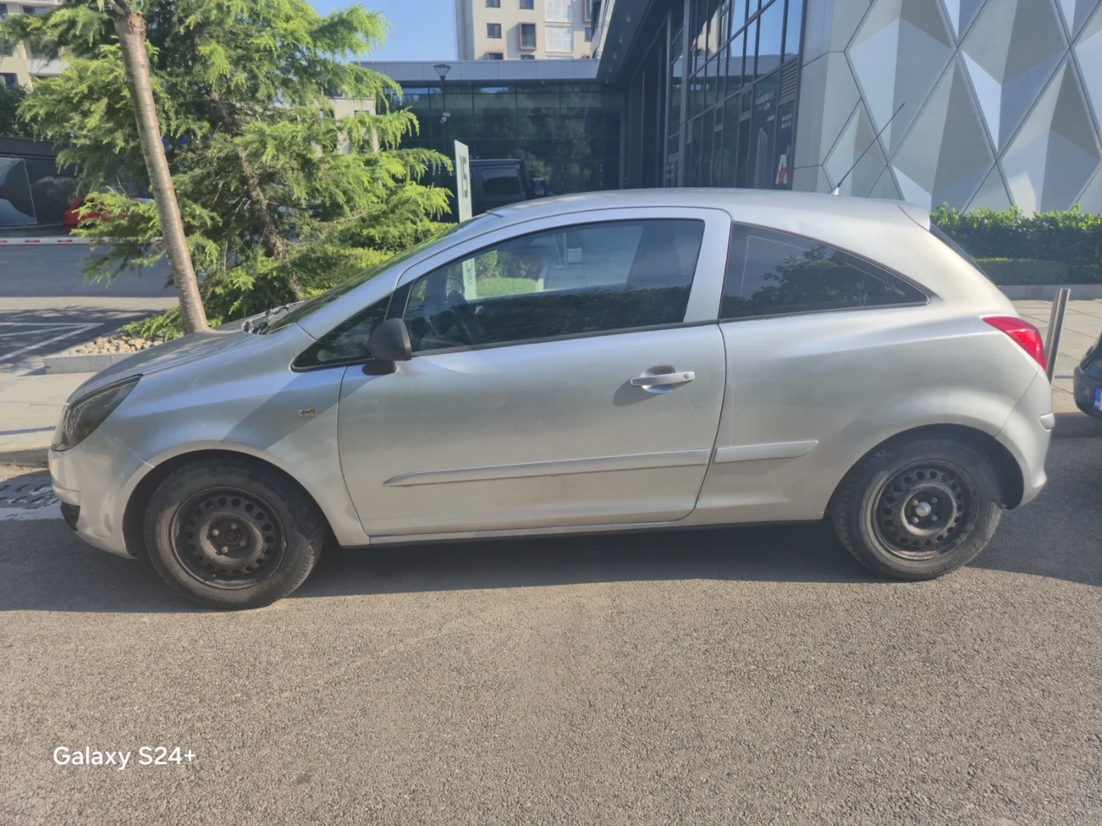 Opel Corsa 1.2i, снимка 3 - Автомобили и джипове - 55352934