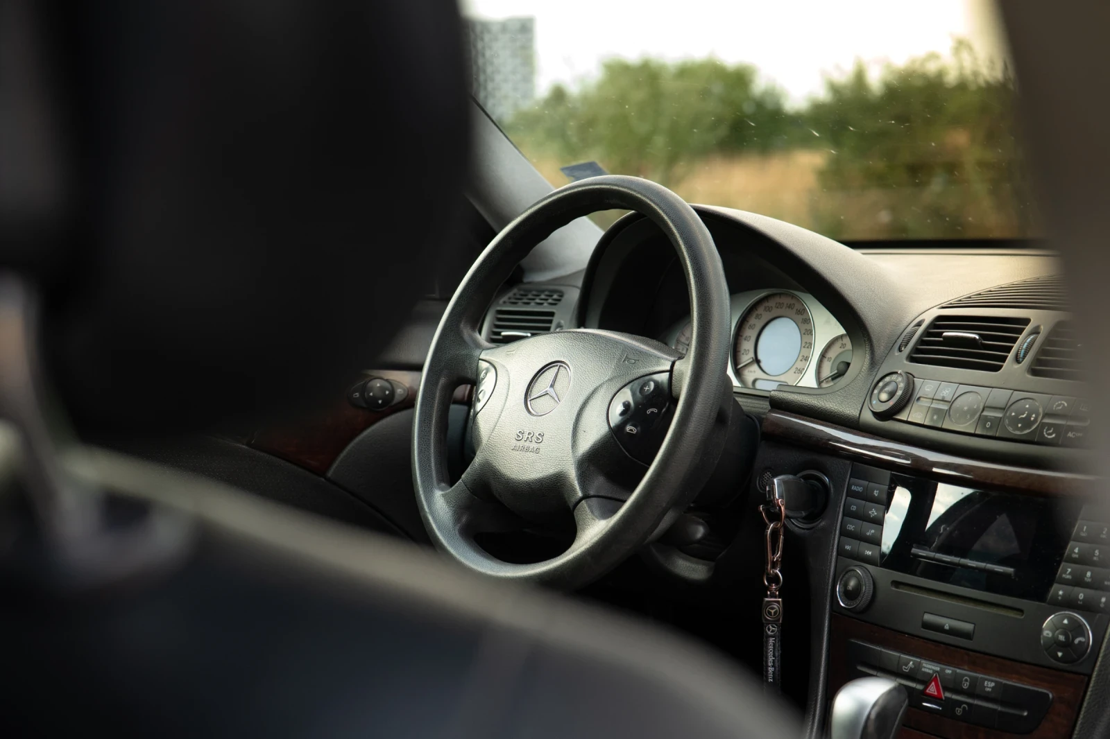 Mercedes-Benz E 200 211-200Д, снимка 3 - Автомобили и джипове - 55596438