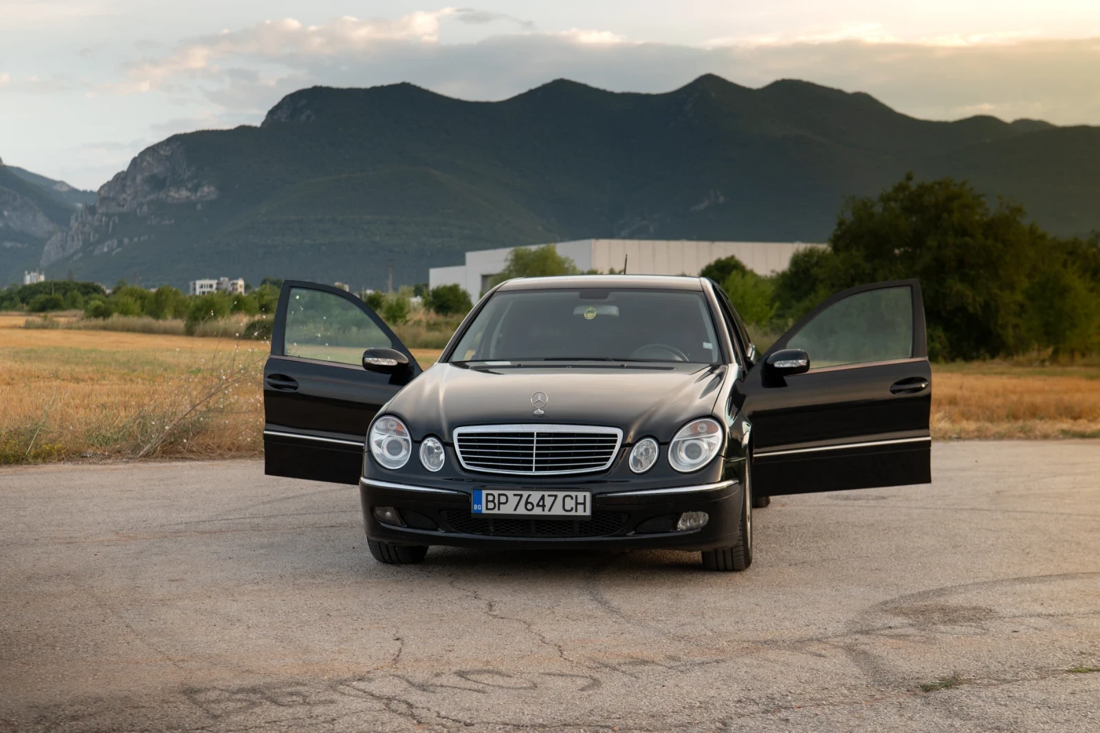 Mercedes-Benz E 200 211-200Д, снимка 11 - Автомобили и джипове - 55596438