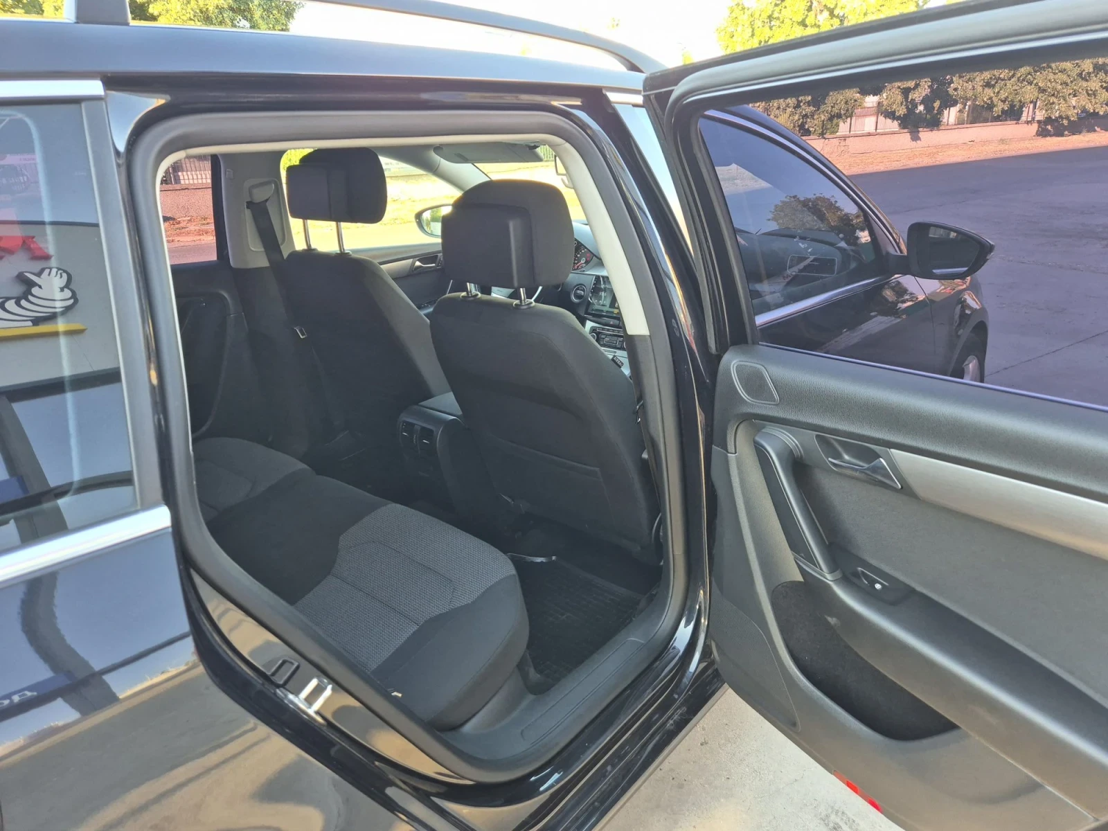 VW Passat, снимка 5 - Автомобили и джипове - 55636692
