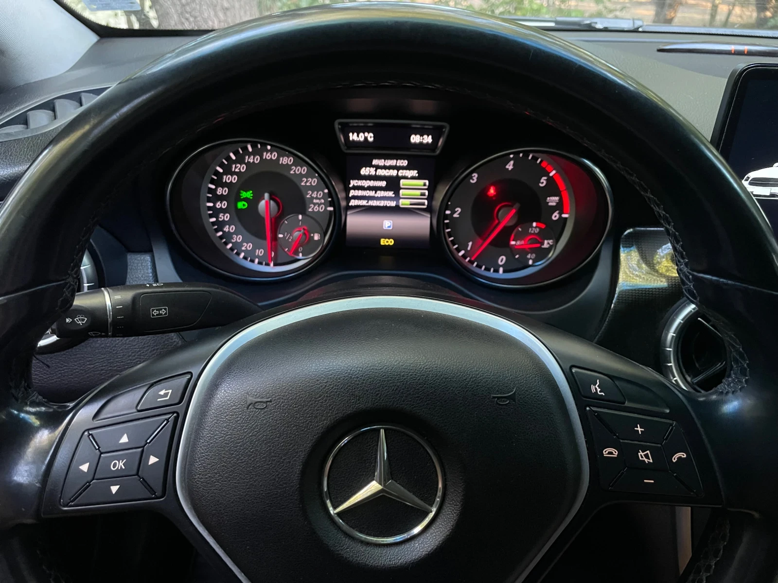 Mercedes-Benz CLA 200, снимка 11 - Автомобили и джипове - 55981023
