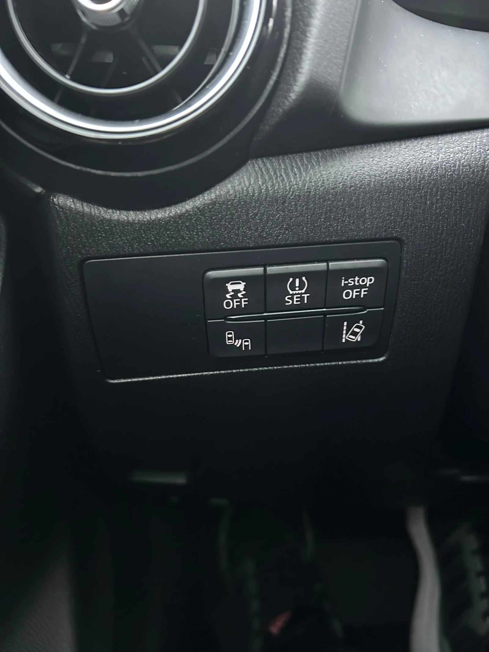 Mazda 2 1.5. 90 к.с, снимка 13 - Автомобили и джипове - 56264941