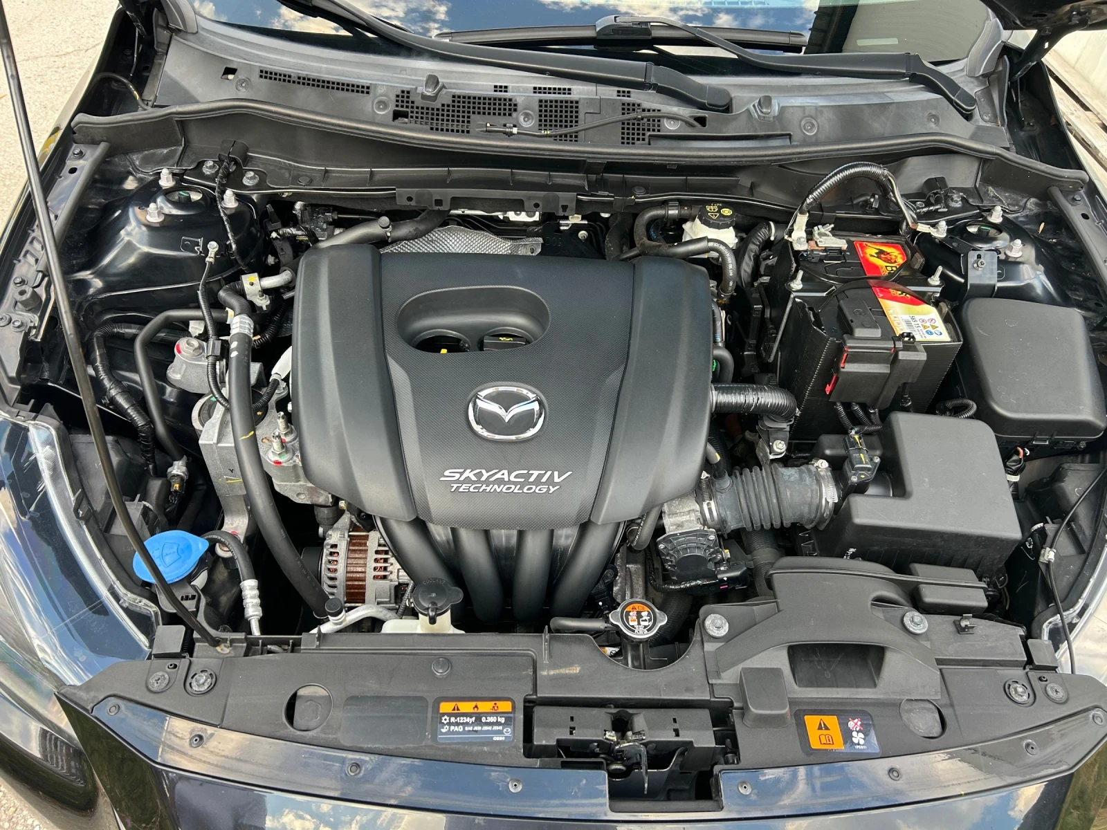 Mazda 2 1.5. 90 к.с, снимка 12 - Автомобили и джипове - 56264941