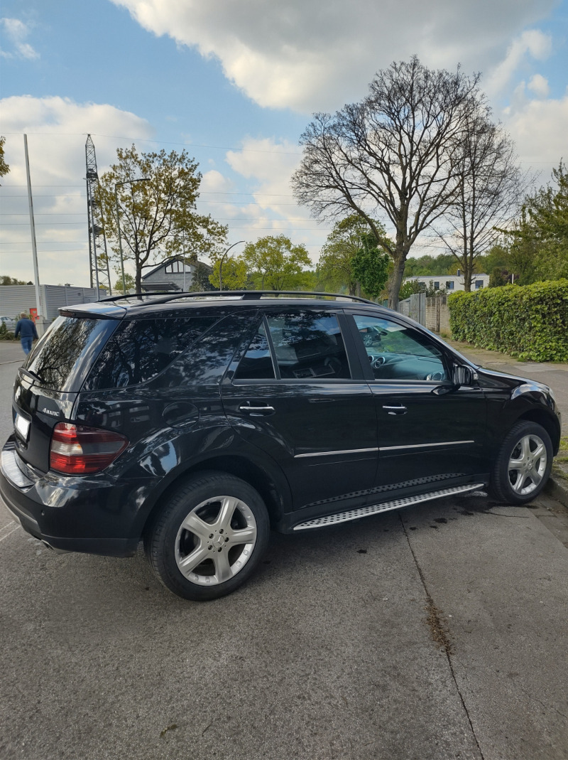 Mercedes-Benz ML 320 CDI, снимка 8 - Автомобили и джипове - 46636397