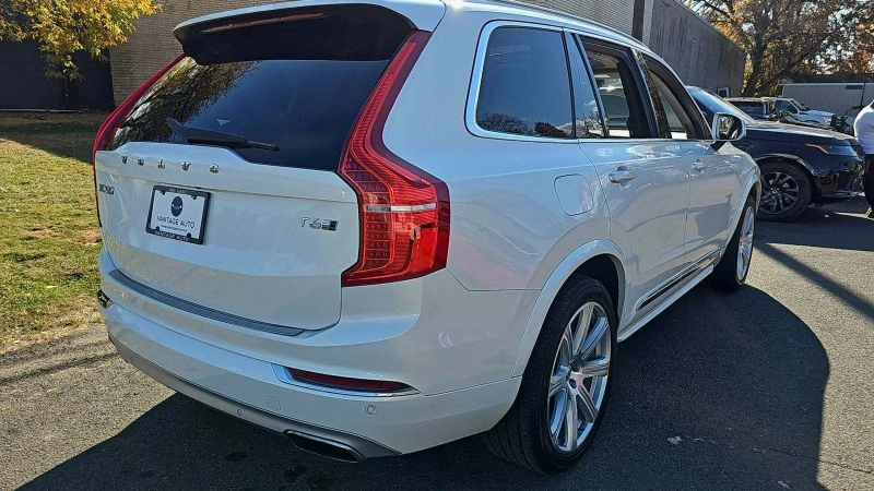 Volvo Xc90 T6 INSCRIPTION* ПАНО* ОБДУХ* KEYLESS* 360* М.ТОЧКА, снимка 4 - Автомобили и джипове - 47884631