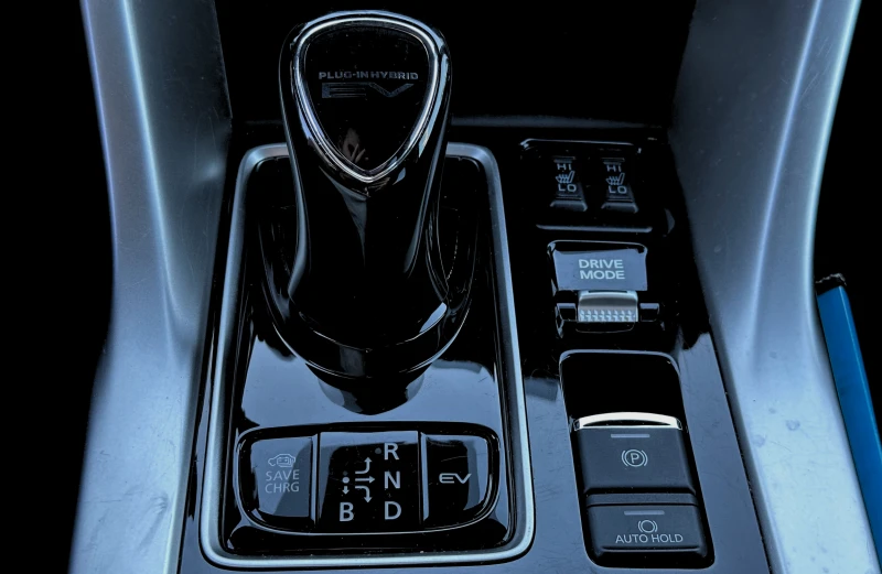 Mitsubishi Eclipse Cross Plug-In 4x4 | 360 Камера | ЛИЗИНГ, снимка 14 - Автомобили и джипове - 52048371