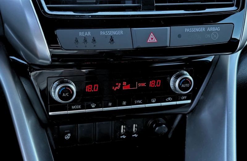 Mitsubishi Eclipse Cross Plug-In 4x4 | 360 Камера | ЛИЗИНГ, снимка 13 - Автомобили и джипове - 52048371