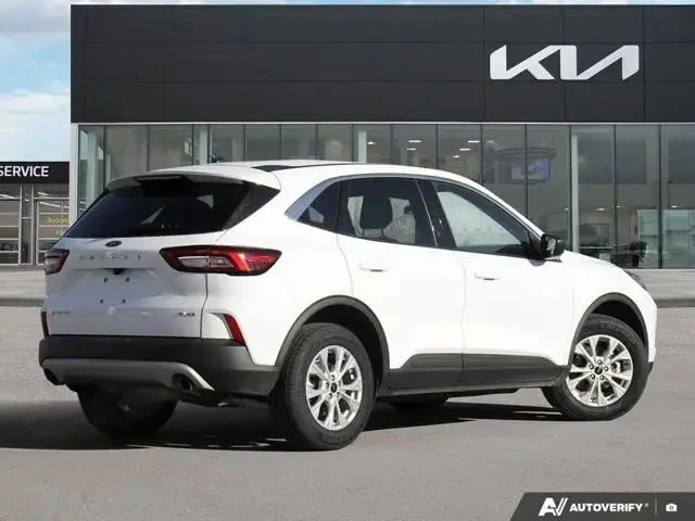 Ford Escape * AWD * Автоматик * Lane Assist * Blind Spot *  - изображение 6