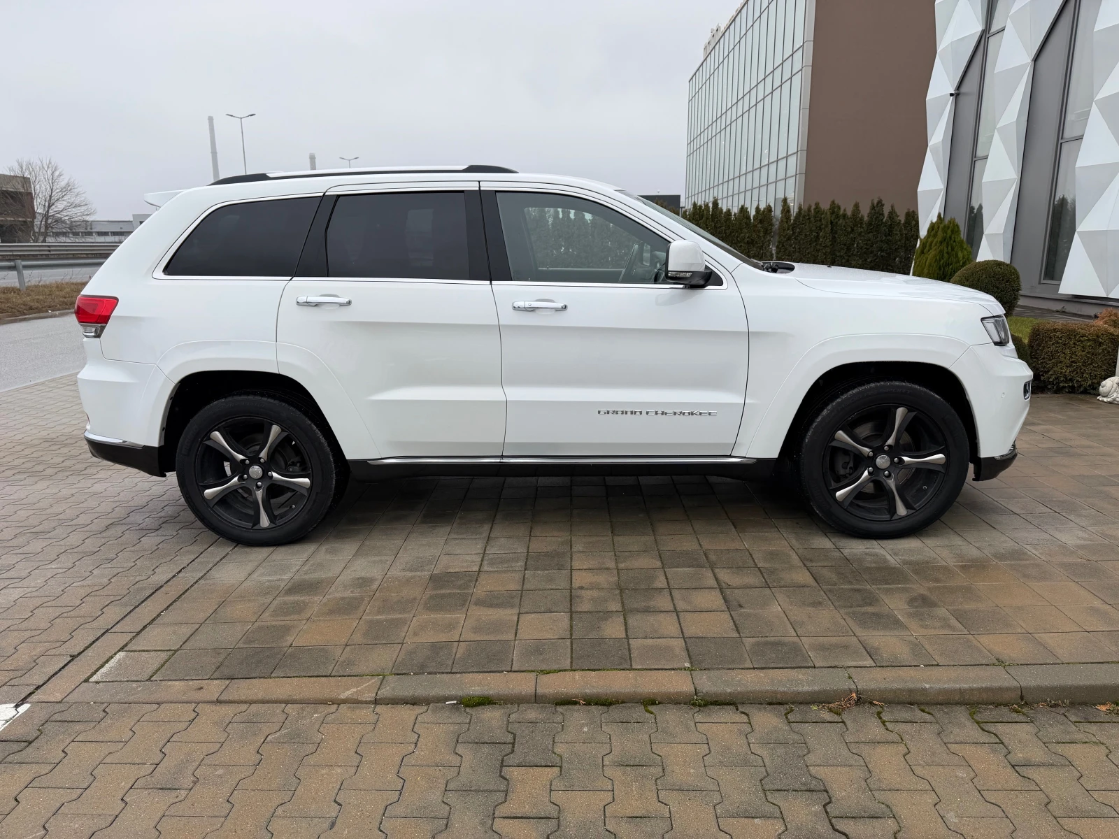 Jeep Grand cherokee SUMMIT-���������-�������-DISTRONIK-�����A-�������� | Mobile.bg � ����������� 4