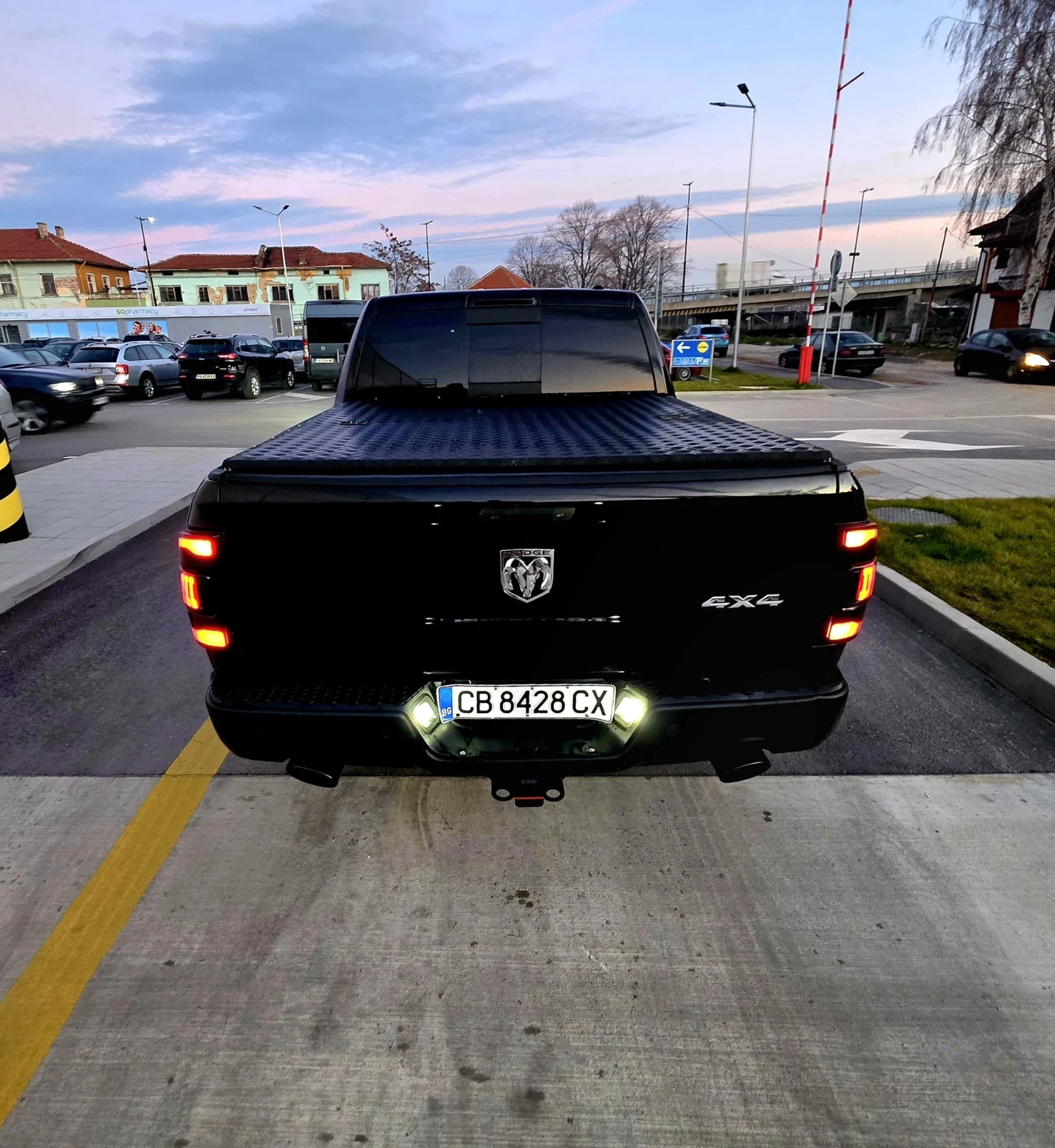 Dodge RAM 1500  5.7 HEMI | Quadra Drive | ����� ���������� | N1 | Mobile.bg � ����������� 8