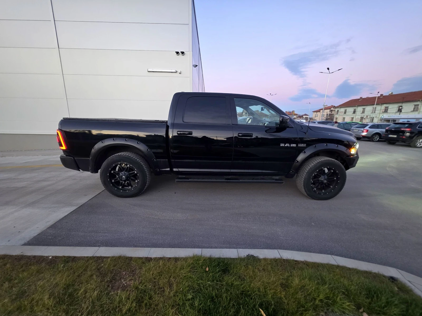Dodge RAM 1500  5.7 HEMI | Quadra Drive | ����� ���������� | N1 | Mobile.bg � ����������� 4